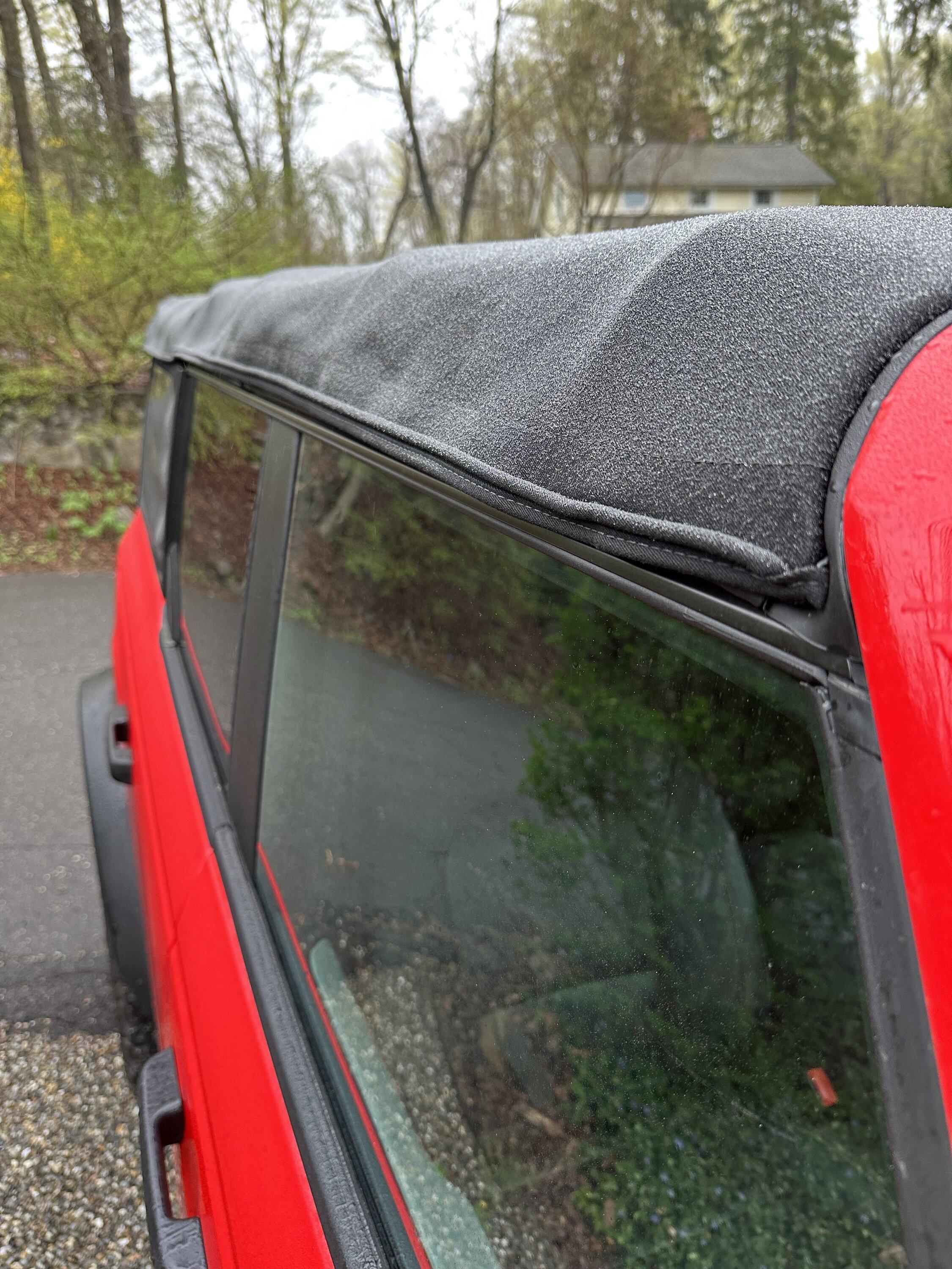 Ford Bronco Lumpy soft top after first time putting it down— Is this normal? IMG_2064