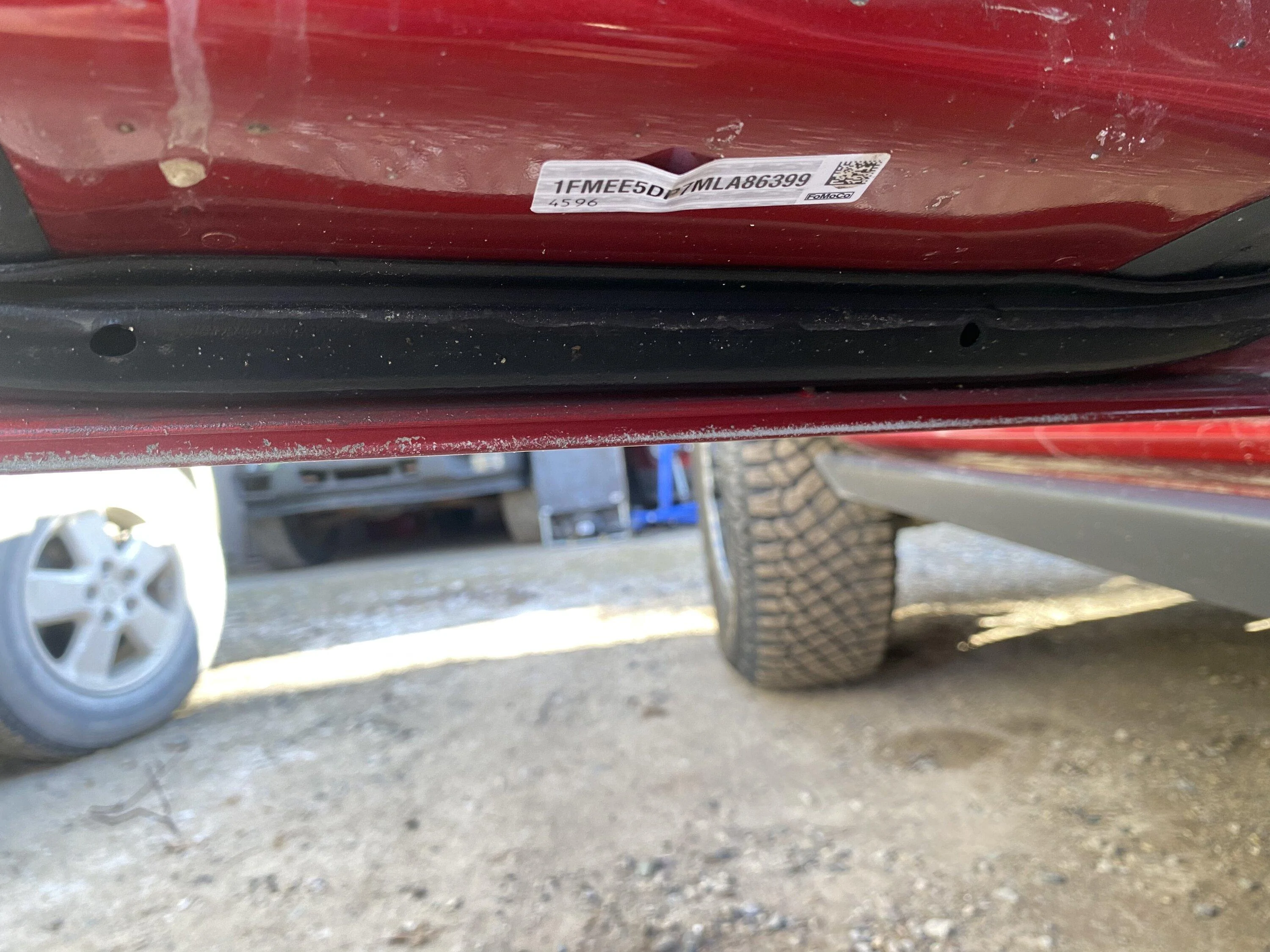 Ford Bronco Door Rubbing on the Body 165562FE-6B4D-462D-8192-298003EDEBF5