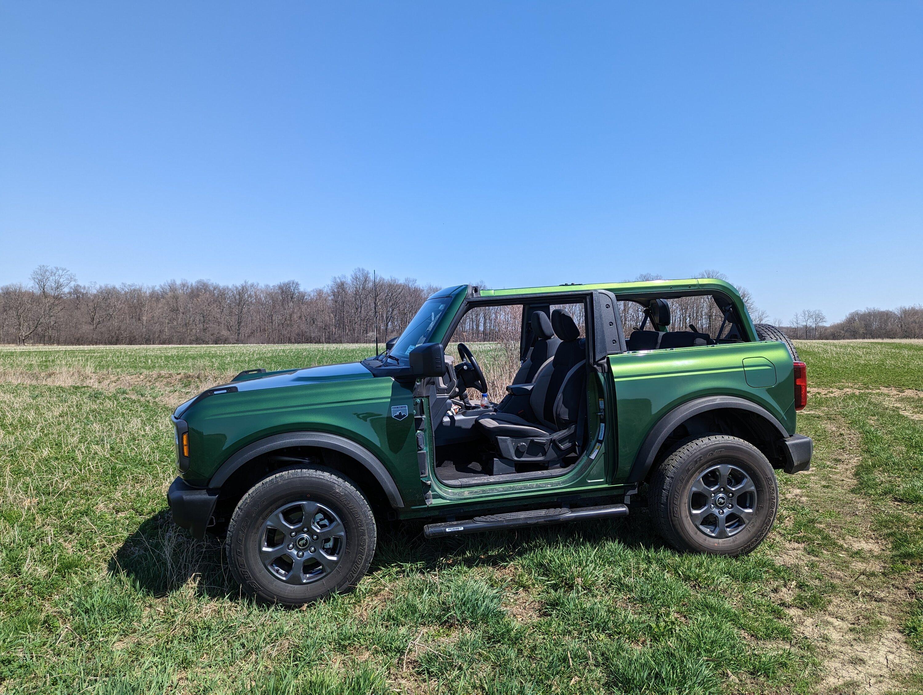 Ford Bronco Bronco Team 2 door. PXL_20230413_172944282.MP