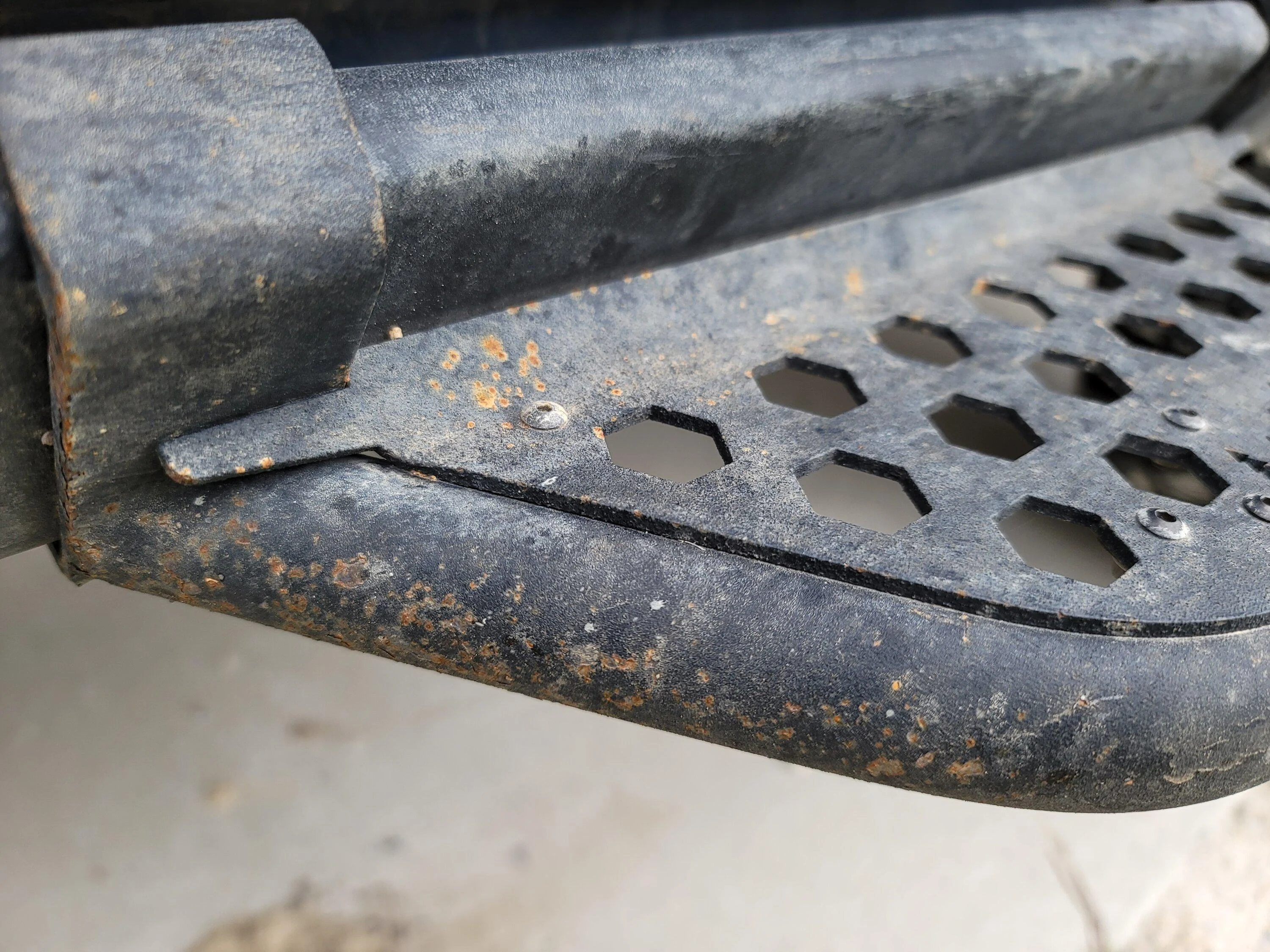 Ford Bronco IAG steps - not holding up well to the elements 20230418_104637