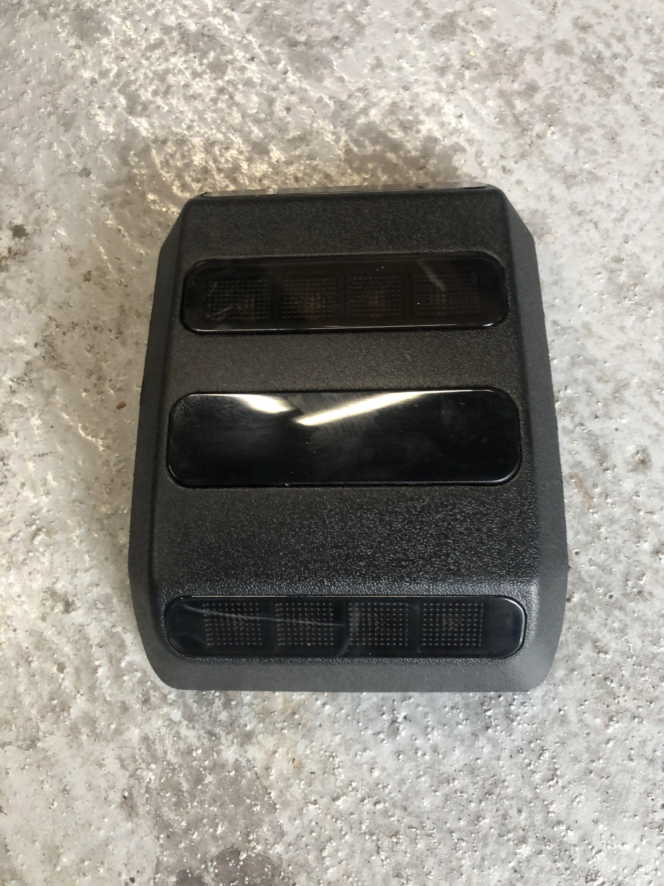 Ford Bronco Mabett cargo light B8E3A618-8930-4AEB-8DD0-CA23ED480966