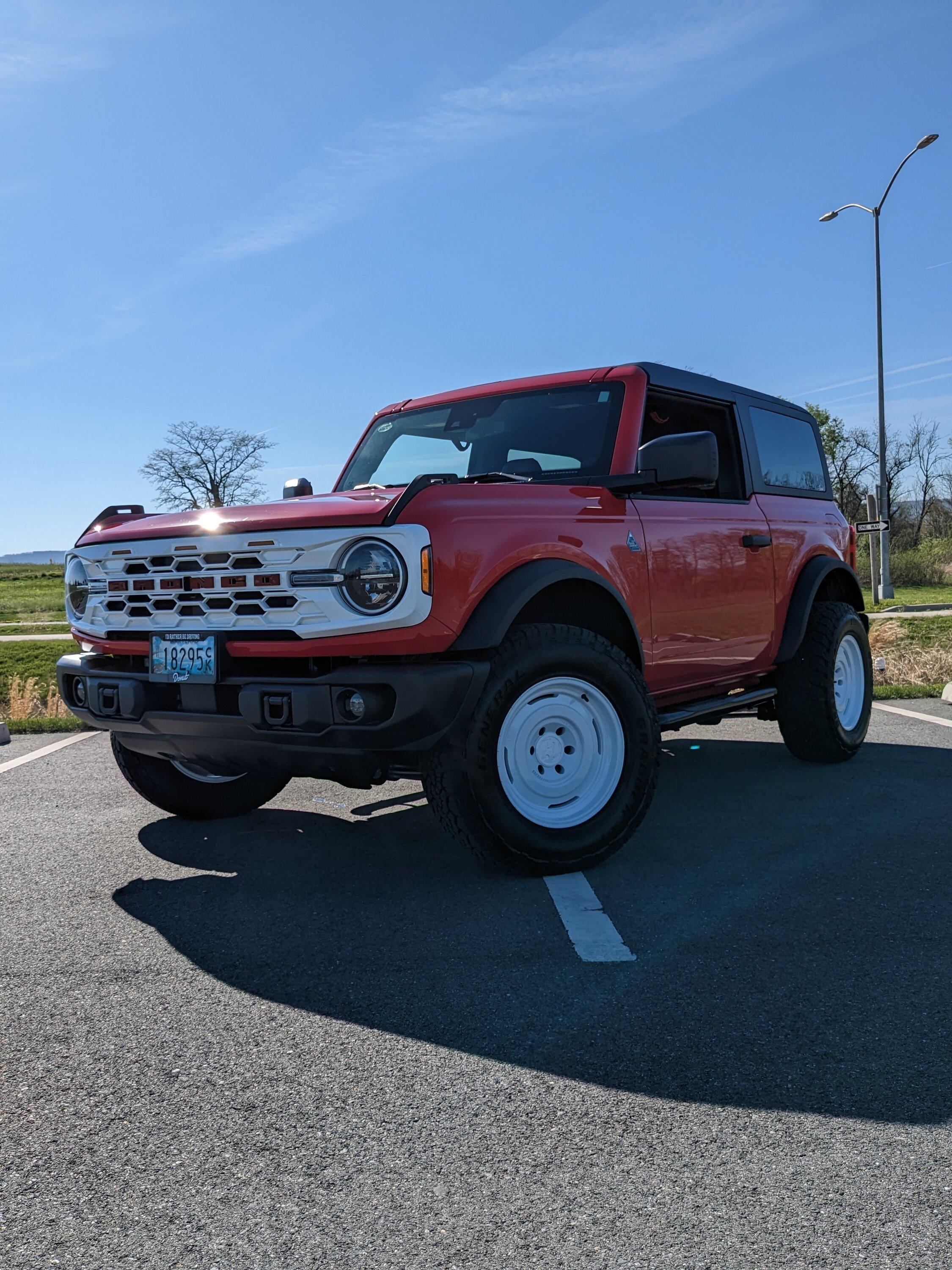 Ford Bronco White Wheels???? PXL_20230413_204200518