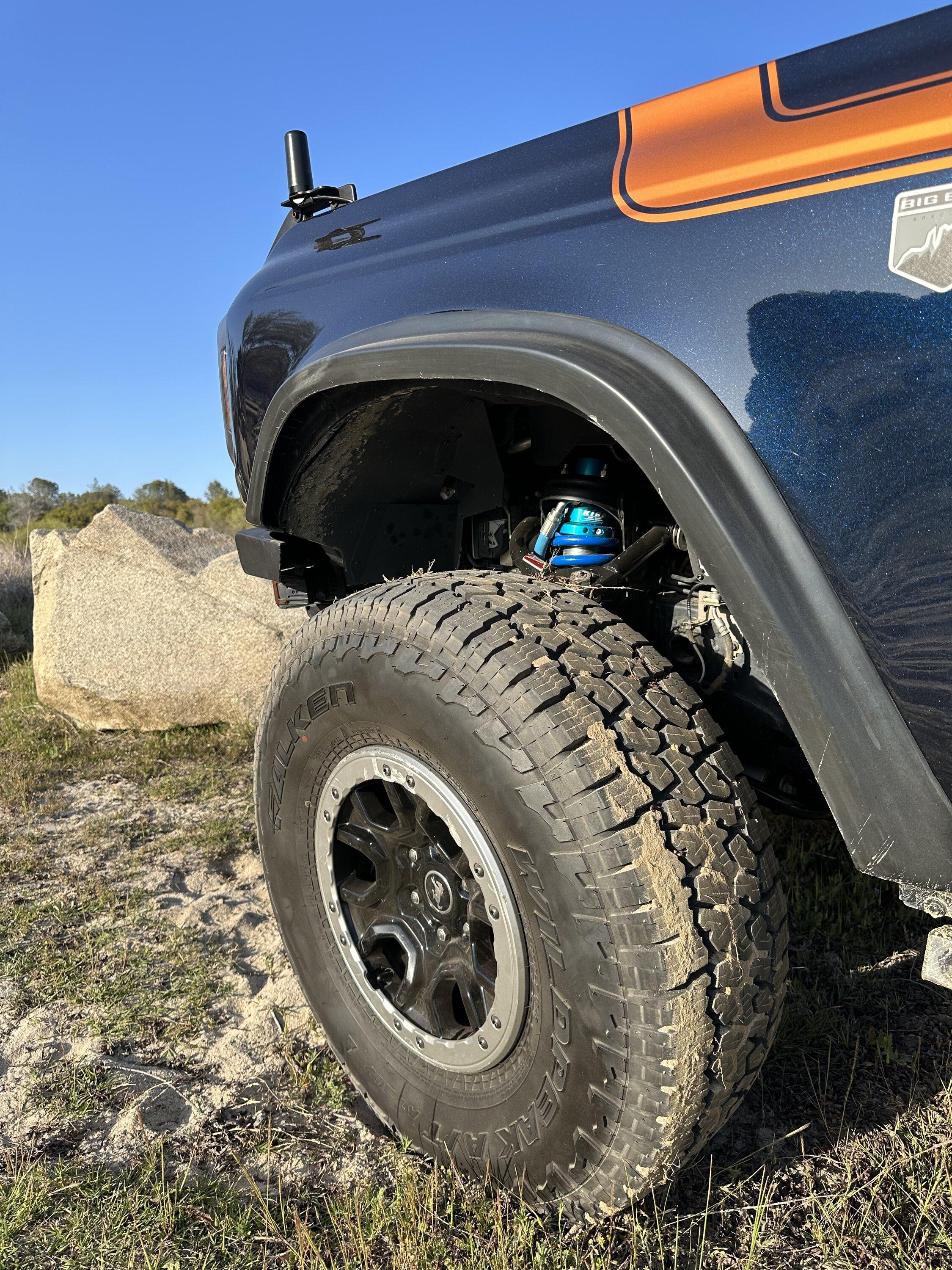 Ford Bronco Bronco Aftermarket Suspension Comparison: Radflo vs. King vs. Icon Stage 7 E625E905-CC09-4386-BBB5-BE7D4C506BF2