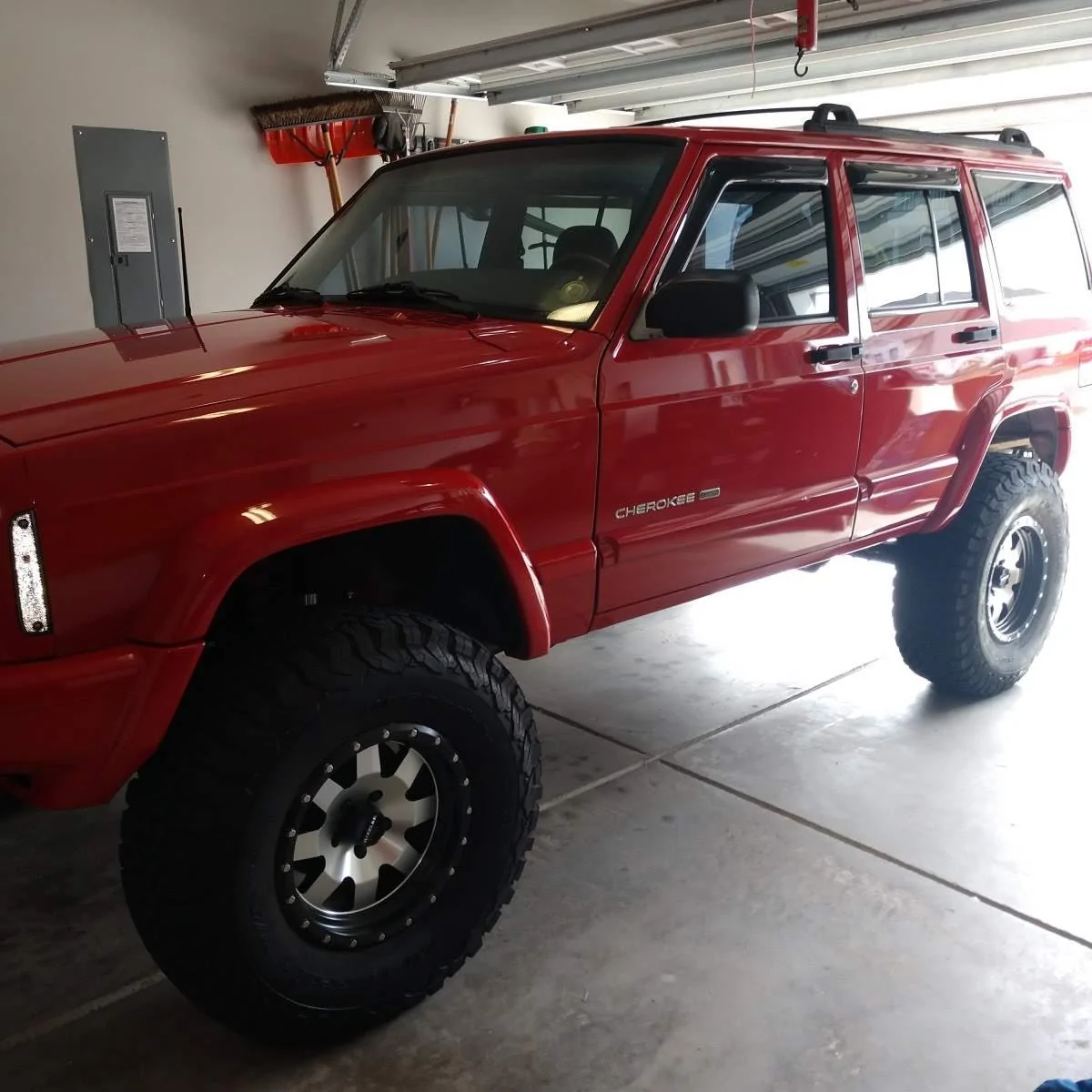 Ford Bronco 4/24/2023 Build Week cherok