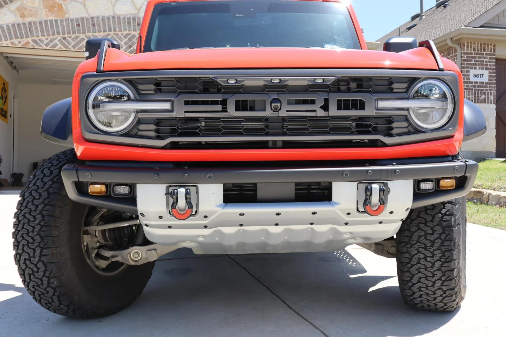 Ford Bronco Code Orange shackles anyone? 1F185B84-576C-4E53-A214-F73052172946