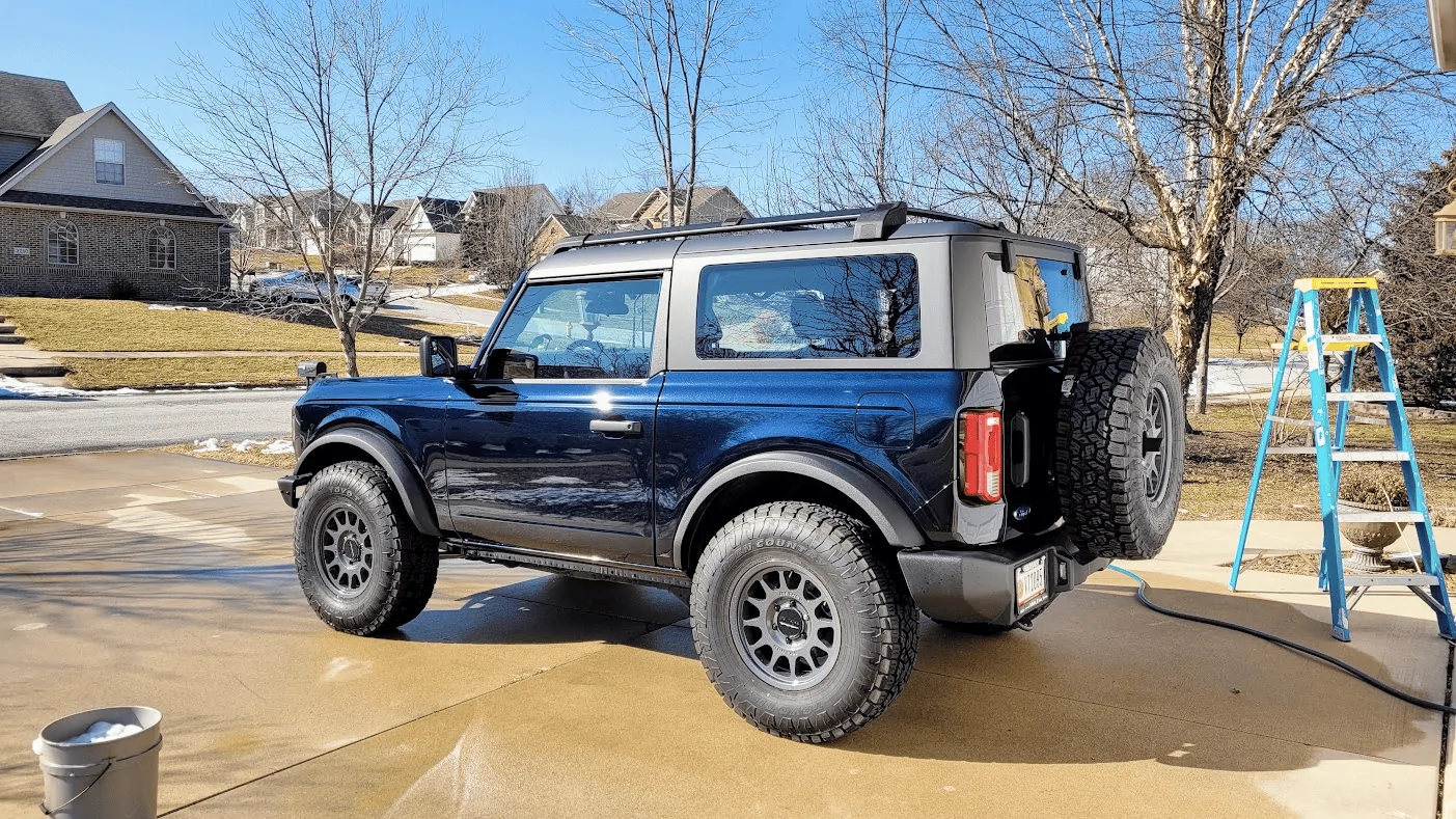 Ford Bronco Base Bronco on 35's NO LIFT!  Method 703's & Toyo 35 x 11.5 -17's 1682088627251
