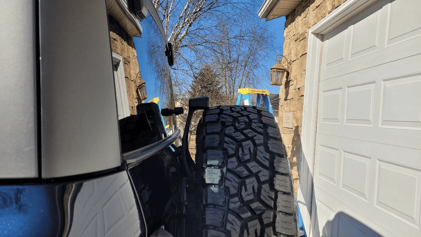 Ford Bronco Base Bronco on 35's NO LIFT!  Method 703's & Toyo 35 x 11.5 -17's 1682088649970