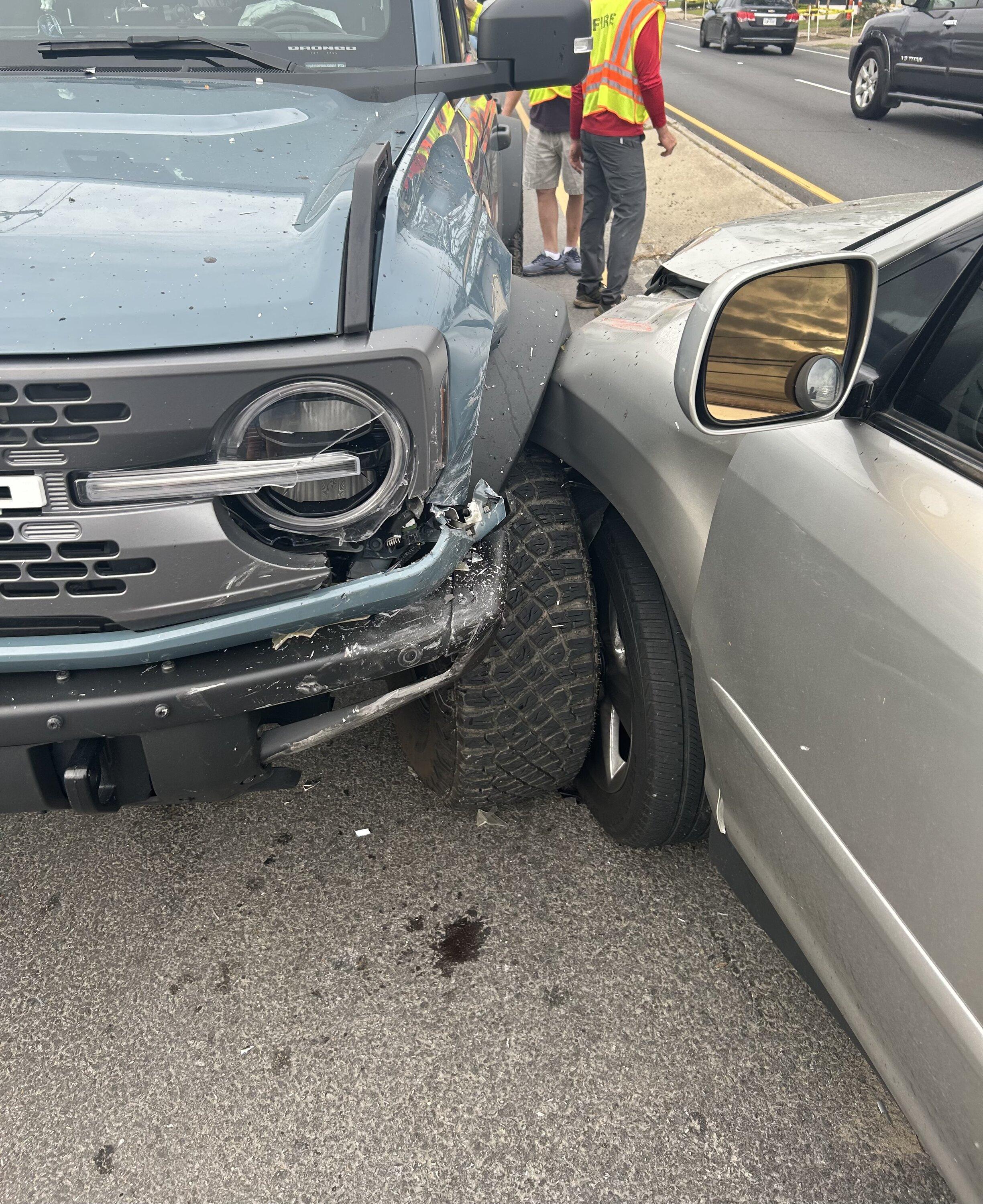 Ford Bronco 2021 Badlands Sasquatch took a hit... totaled? F32DAD9B-2112-4D64-BE78-45C14CFFC2FA
