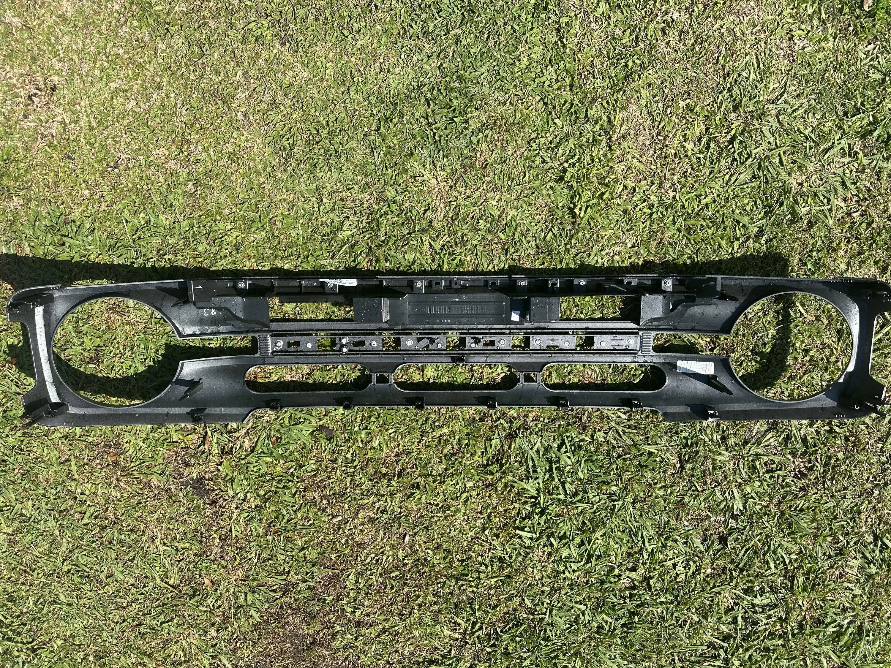 Ford Bronco WTS - BB Grille 010F8E8E-4584-4AD9-B905-1AF4992A07E8