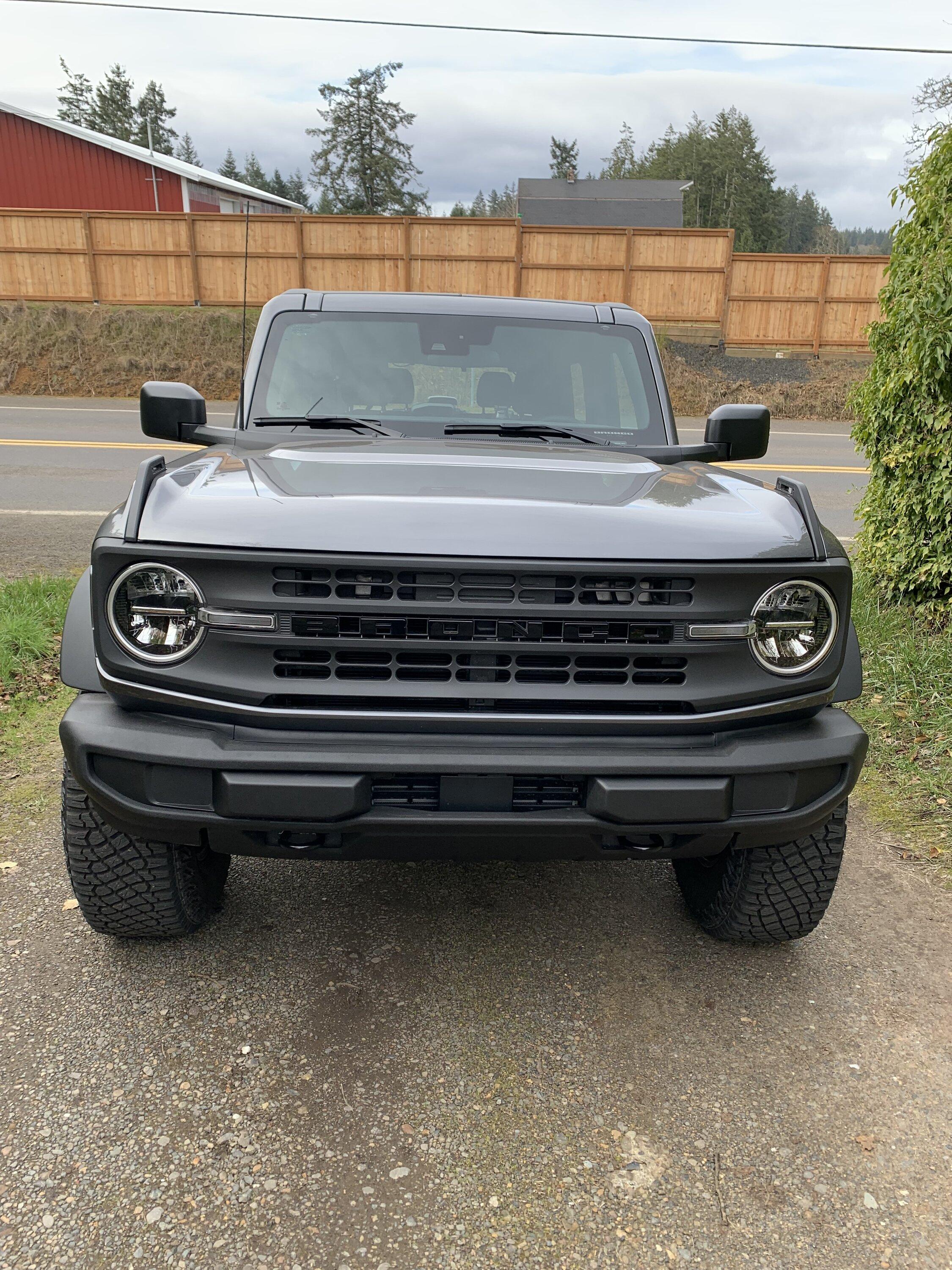 Ford Bronco 2023 Base Sasquatch 2 door 69861476957__273D97B2-E6A7-4E41-B781-3BBD04112040