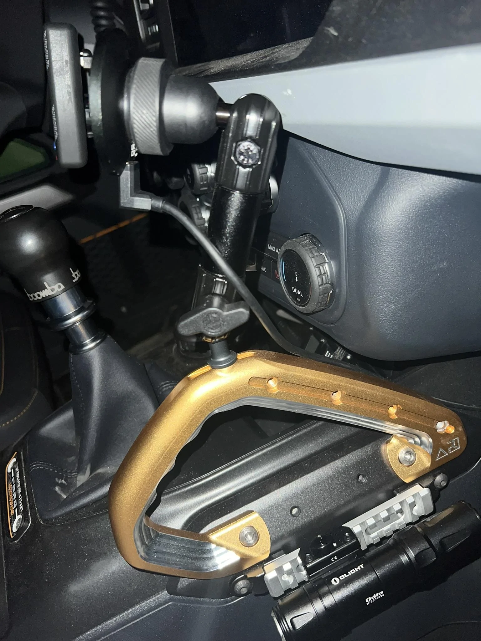 Ford Bronco 1" Ram Mount - Multiple mounting locations 330C675F-8C5D-43D6-BE72-CFC93E3E6A83_1_102_o