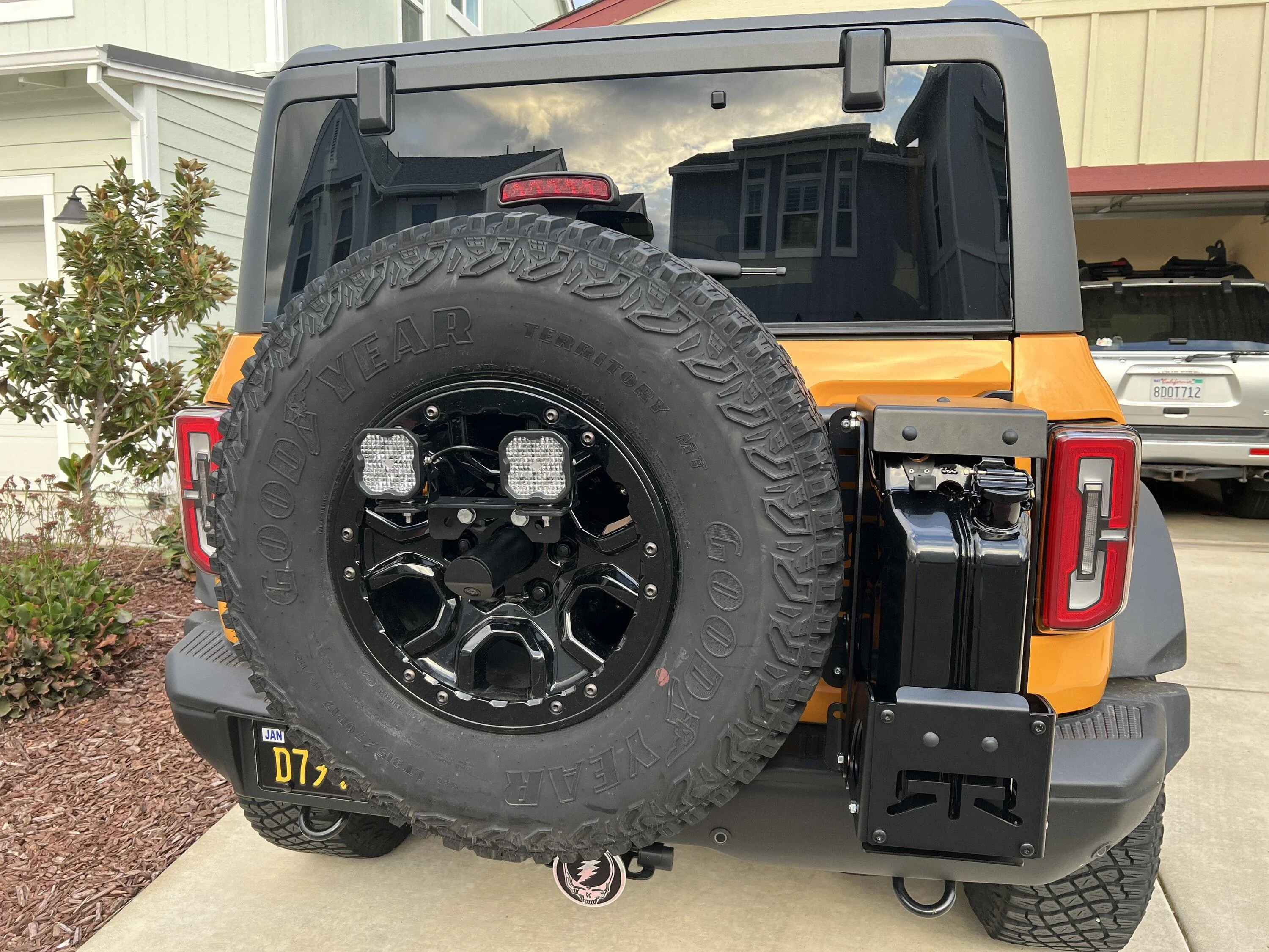 Ford Bronco INSTALLED Diode Dynamics Reverse Light Kit (Chase Lights Too) 05962BB4-309D-4C3B-870C-380823C6E68E