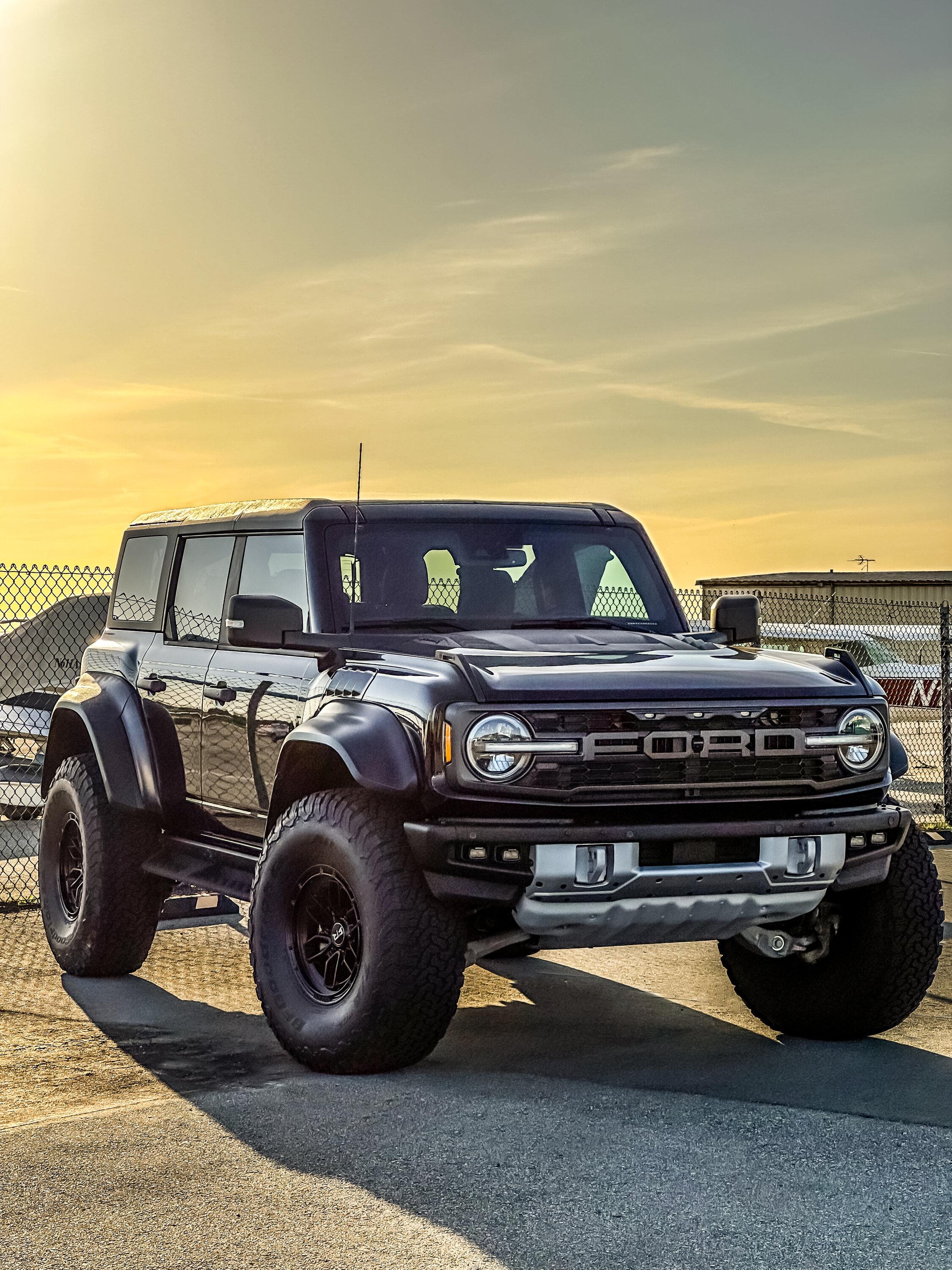 Ford Bronco SHADOW BLACK Bronco RAPTOR Photos Thread 920F54D7-4DB5-40EB-90C9-BB6624CA3AB0
