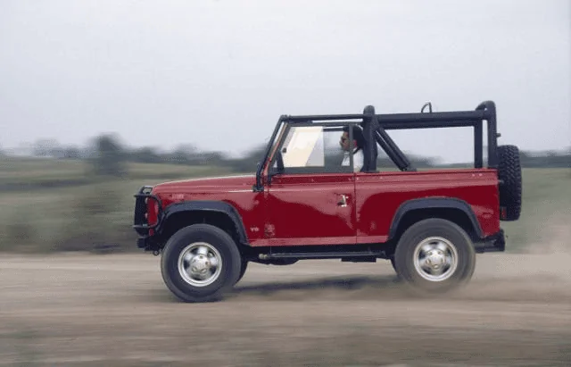 Ford Bronco Bronco 2 Door preview renderings (with white top) 1585081797828