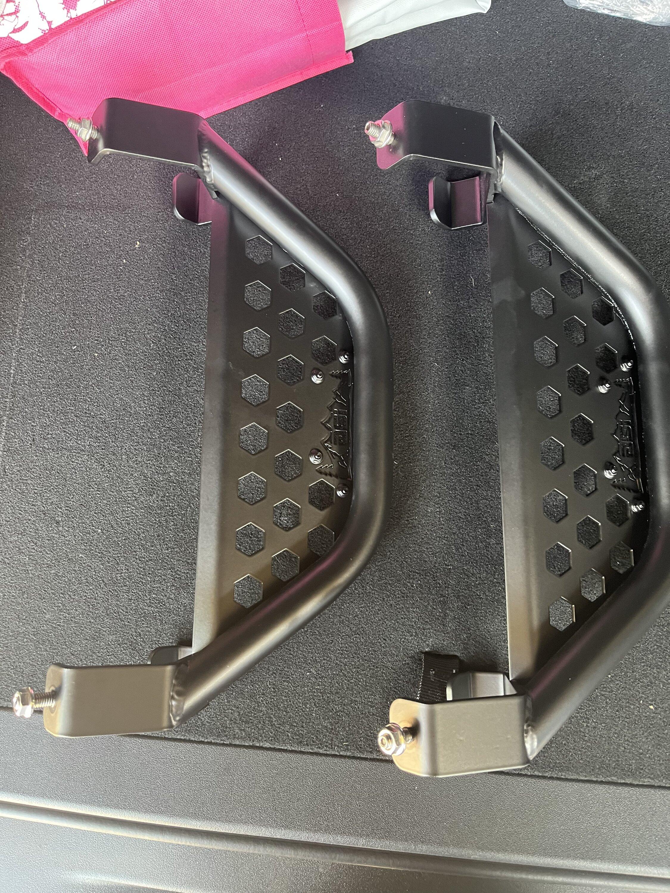 Ford Bronco IAG steps - not holding up well to the elements 6125DD48-2EF5-4667-BC92-9E729A070475