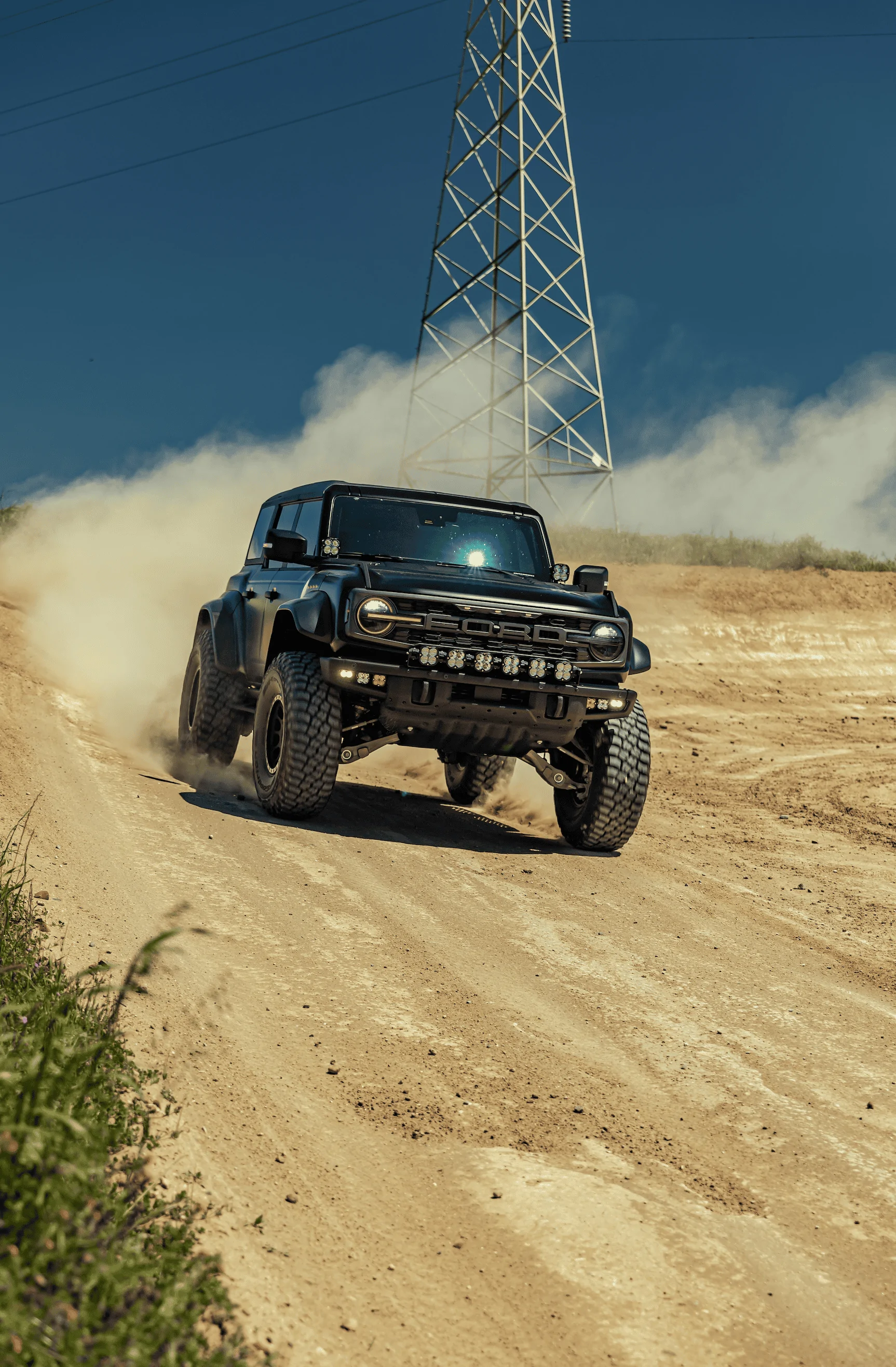 Ford Bronco SHADOW BLACK Bronco RAPTOR Photos Thread Screen Shot 2023-04-25 at 6.02.12 PM
