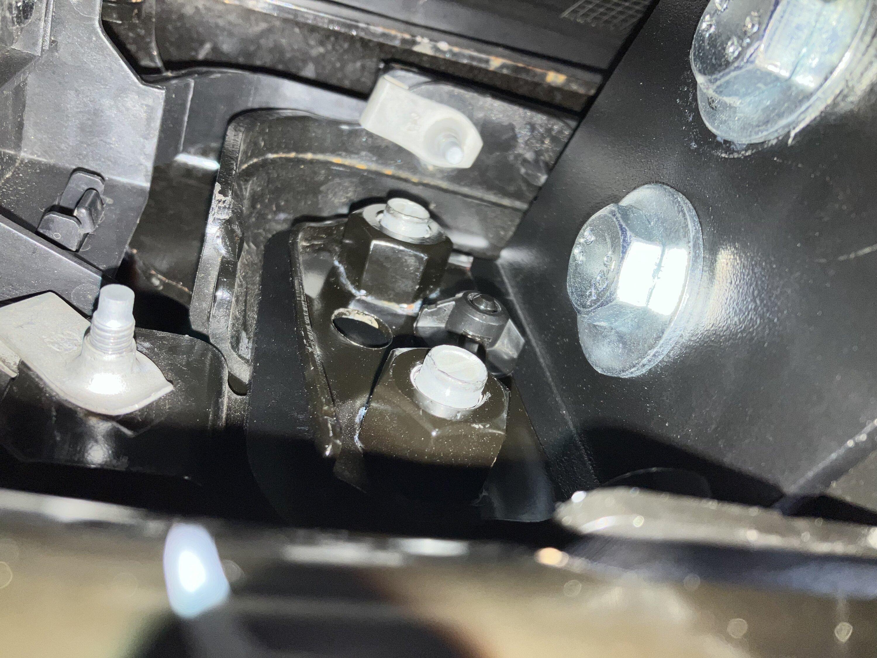 Ford Bronco Damage while using winch on improperly installed Rough Country High Mount 2018CD7A-B2D2-4F97-B077-7640C88C7B95
