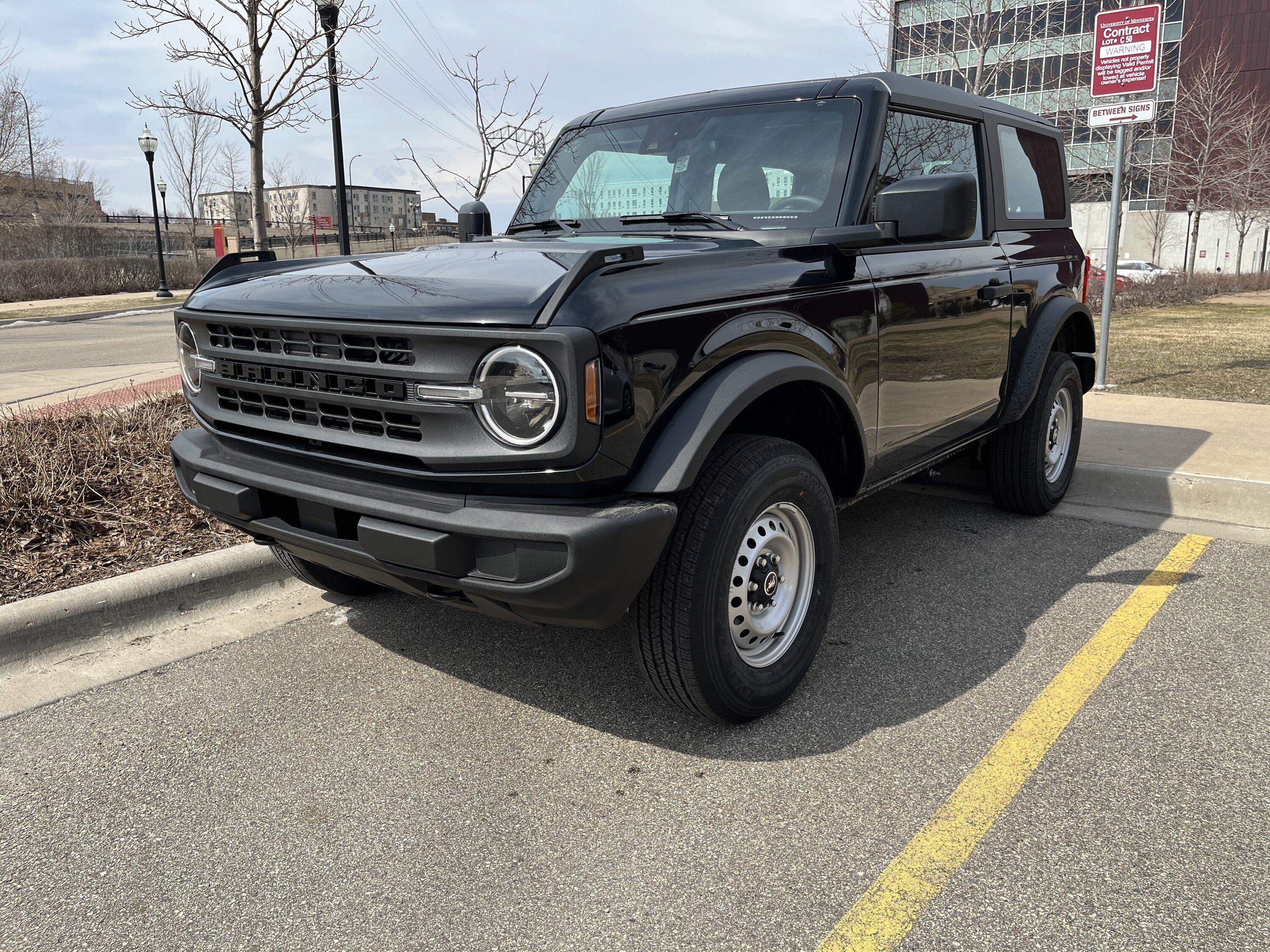 Ford Bronco 33” Mud Terrain Tires on Base Stock Wheels ! [Thunderer Trac Grip M/T R408 Mud Terrain LT285/75R16] EFB03BB9-BD70-44FE-AE3A-7148E076B77F