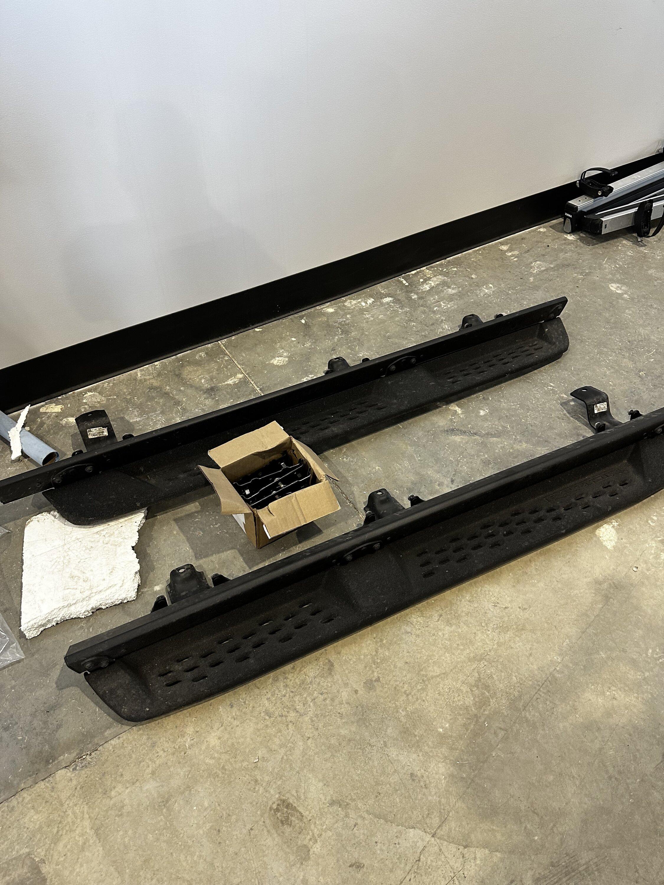 Ford Bronco Bronco raptor steps/sliders IMG_1074