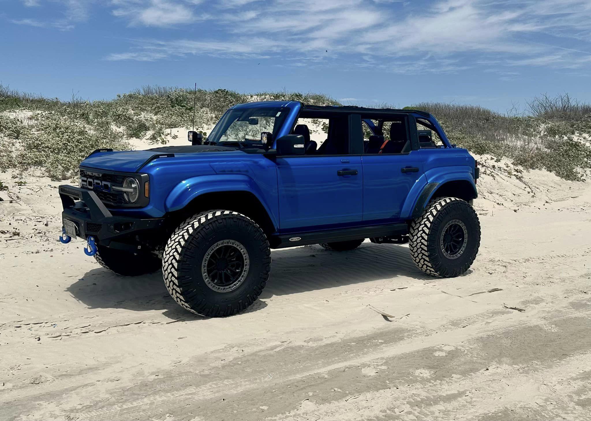 Ford Bronco Velocity Blue Painted Flares Bronco Raptor 336759738_1184045585638203_8363228097781342979_n