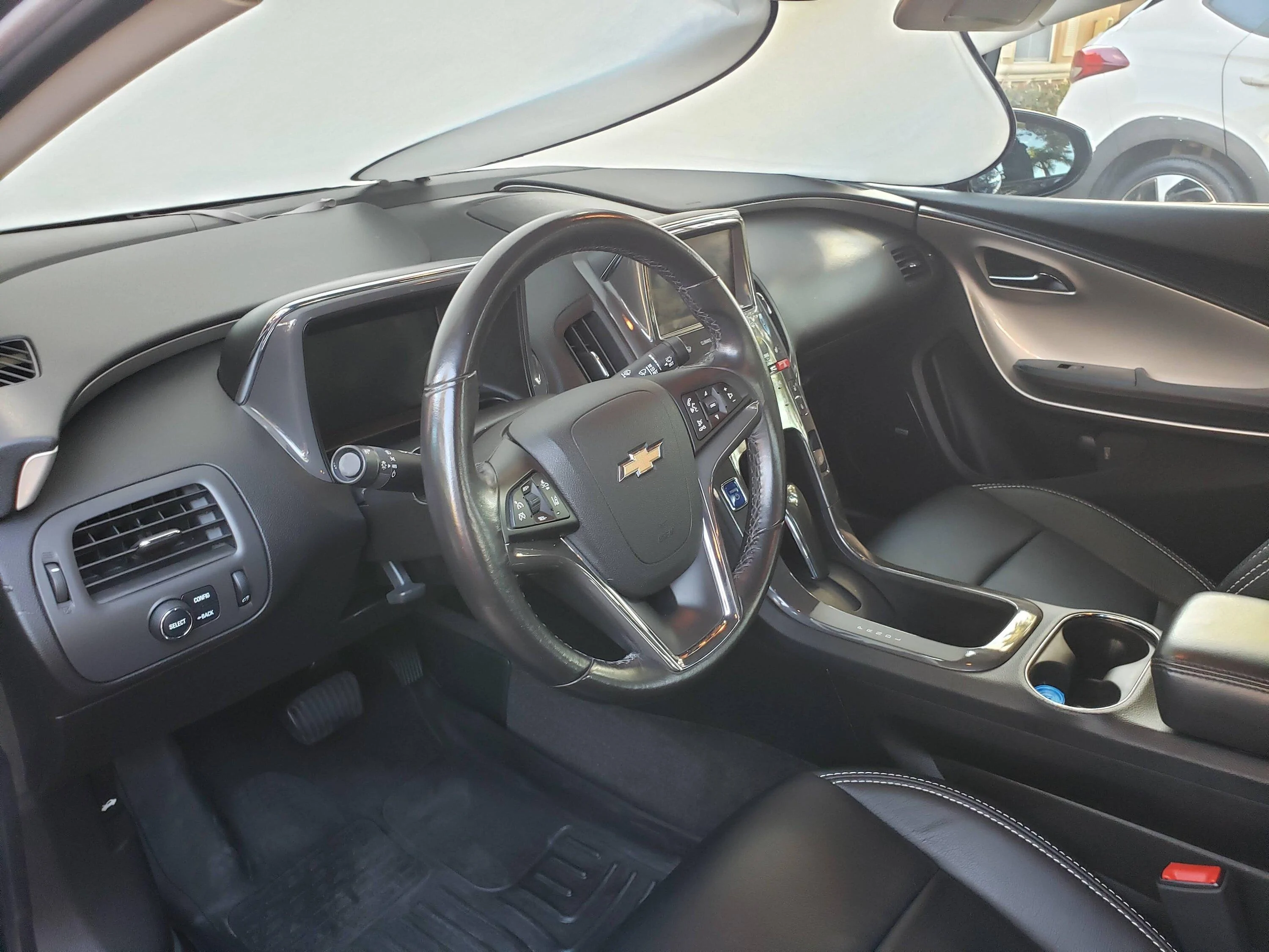 Ford Bronco 2014 Chevrolet Volt Premier 20230222_171628