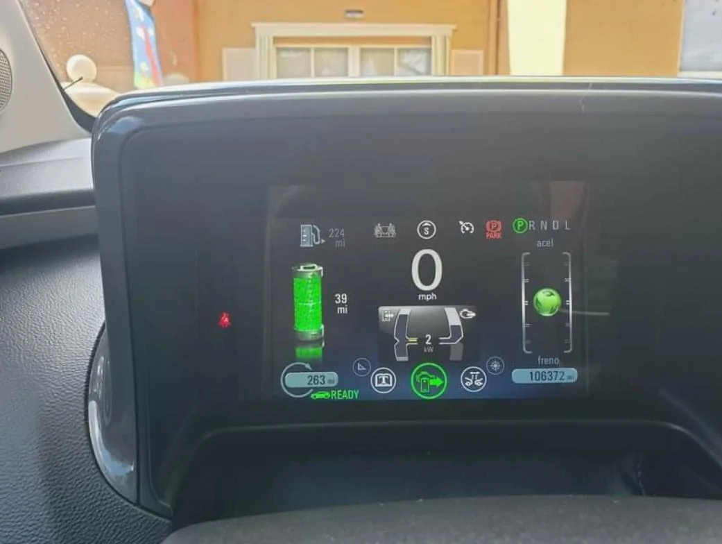 Ford Bronco 2014 Chevrolet Volt Premier WhatsApp Image 2023-04-25 at 11.01.43 AM