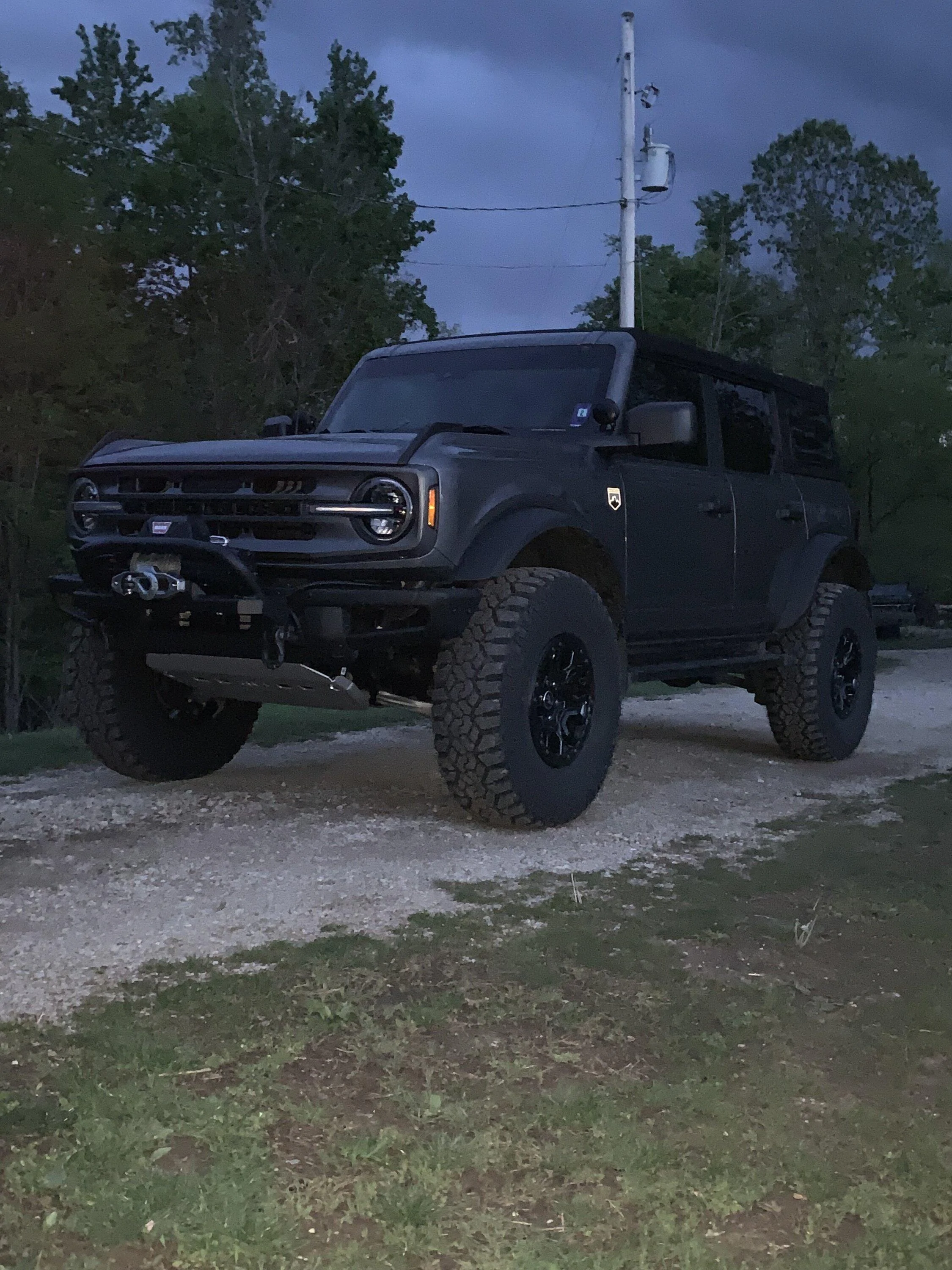 Ford Bronco CARBONIZED GRAY Bronco Club IMG_3111