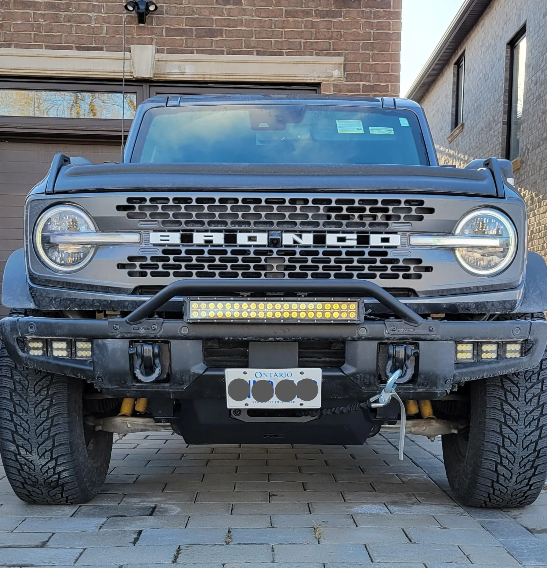 Ford Bronco CARBONIZED GRAY Bronco Club 5