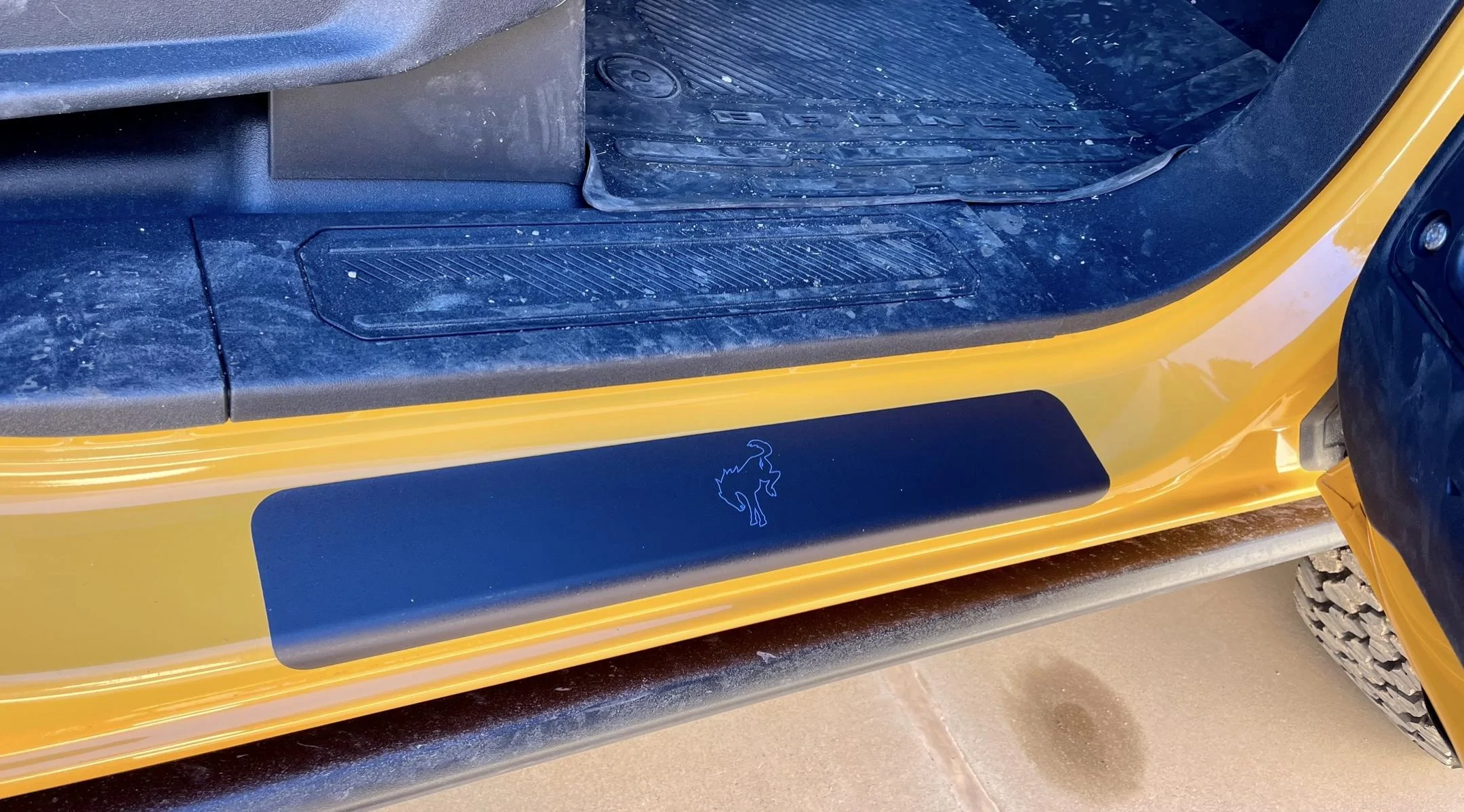 Ford Bronco Door sill protection - full edge IMG_0655
