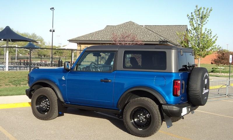 Ford Bronco I need mud flaps, whats everyone using? DSC01009.JPG