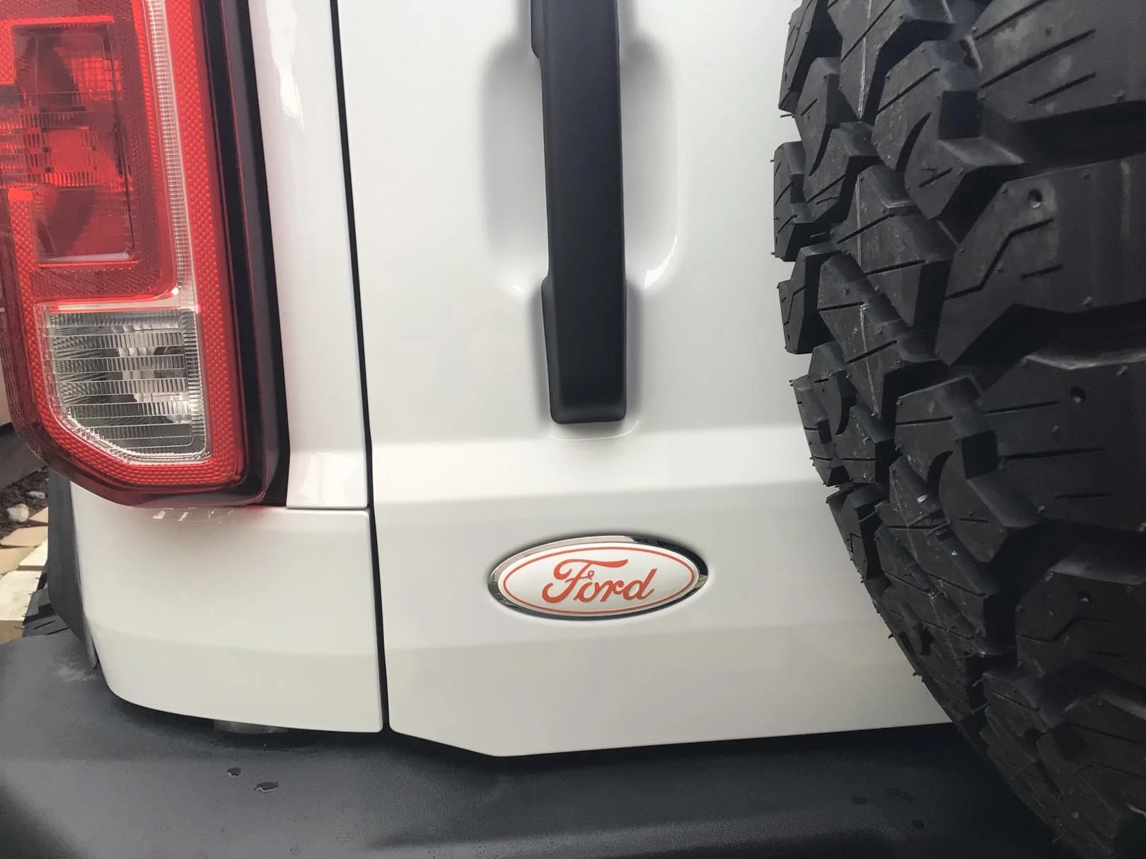 Ford Bronco BRONCO EMBLEM OVERLAY installed DECAL1