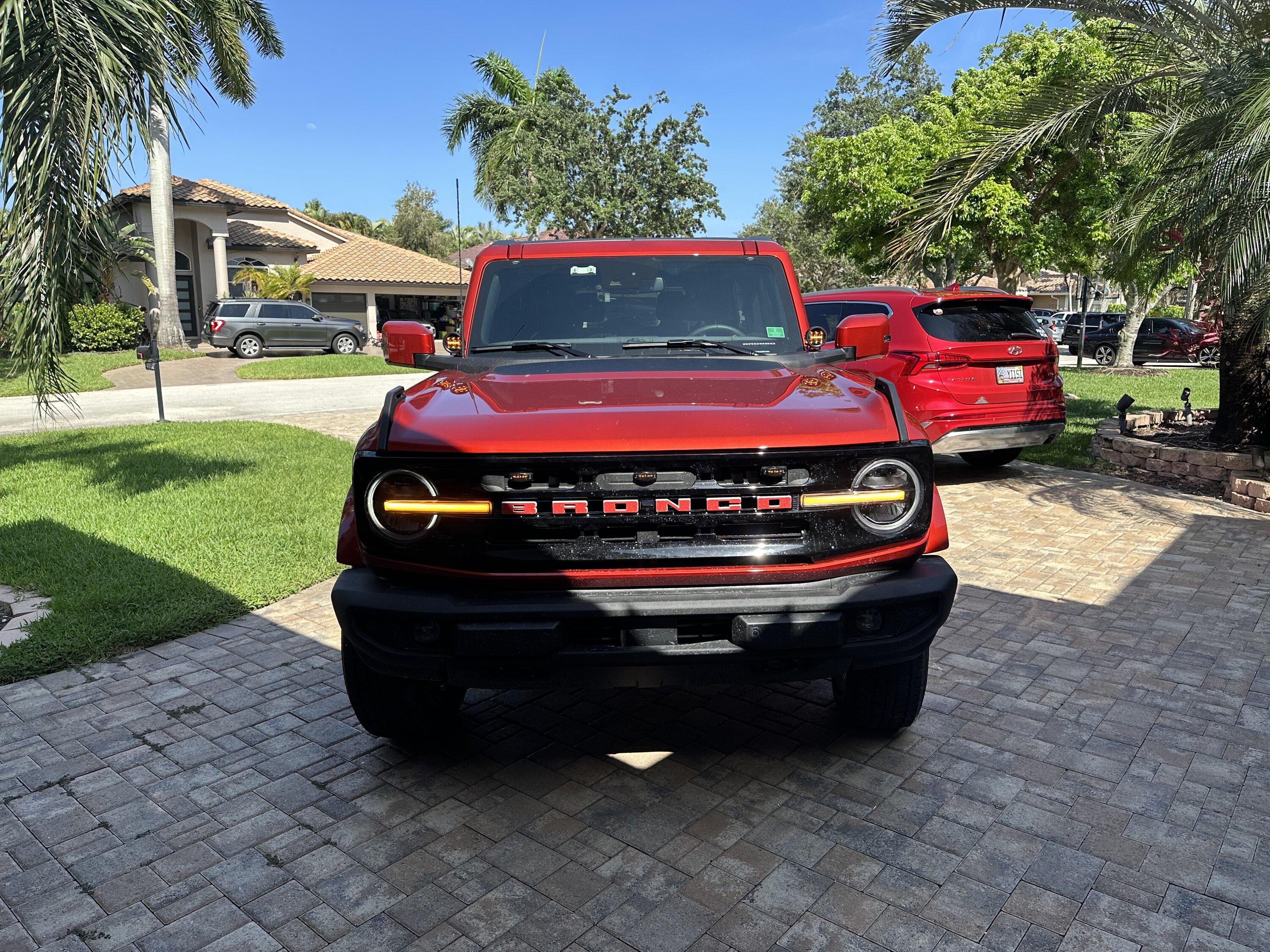 Ford Bronco OBX Grill with 3 Raptor Lights are possible IMG_7698
