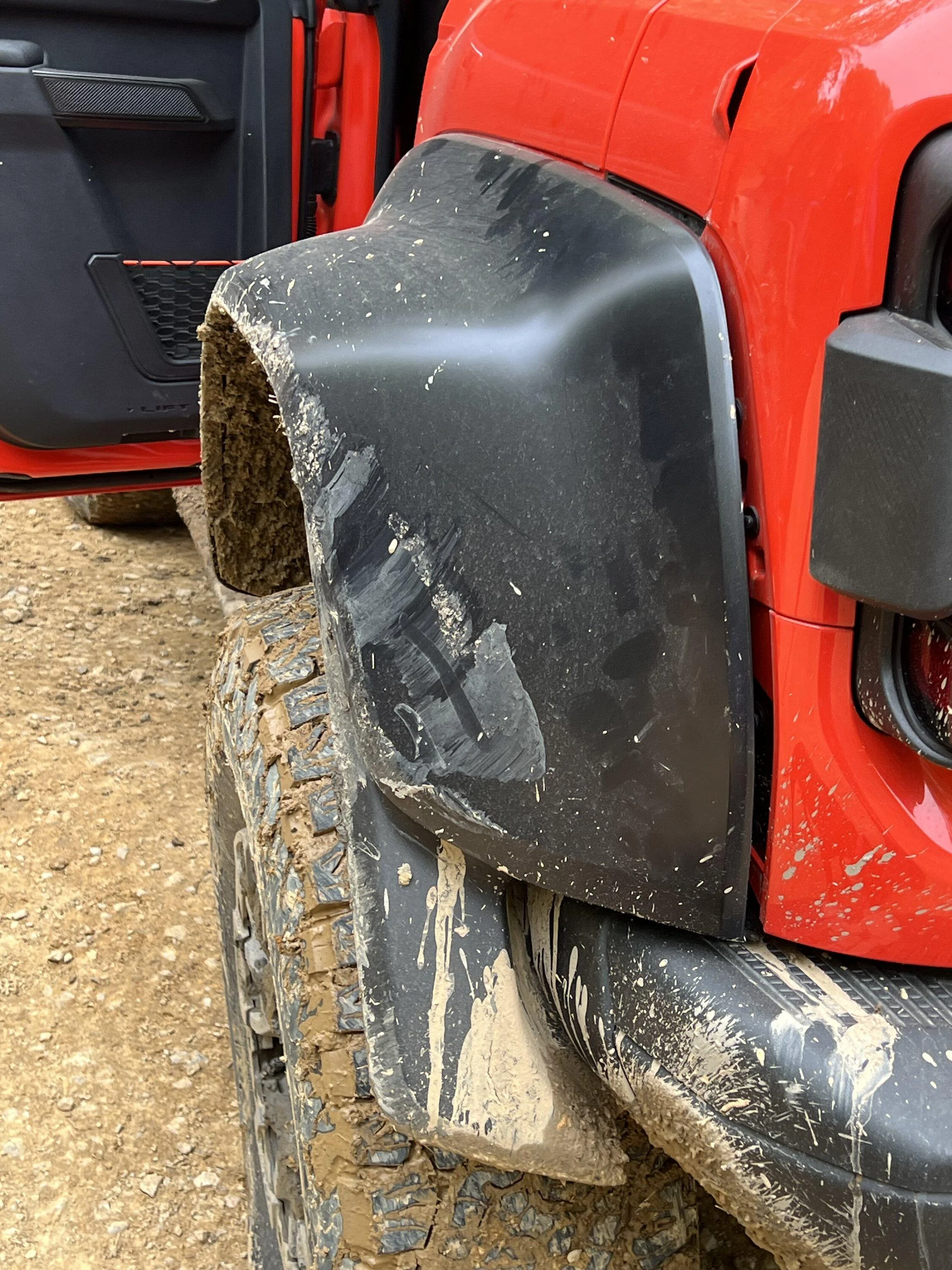 Ford Bronco Bronco Raptor off roads at Windrock Trail 27. Flares show toughness [video + photos] IMG_2946