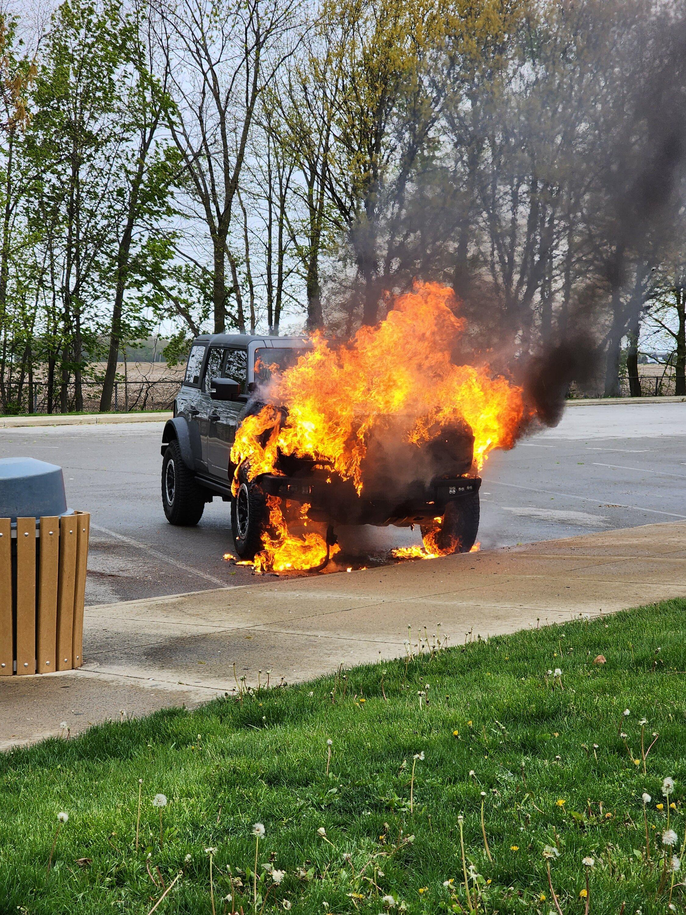 Ford Bronco Total loss... 🤦🏼‍♂️ Engine bay fire burned down my Bronco 20230502_164301