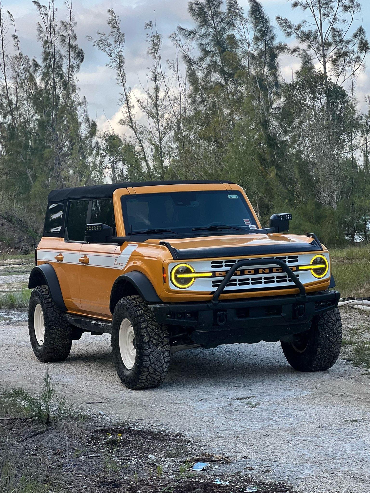 Ford Bronco 2 Door Heritage Bronco seen at Bronco Safari 20230427_190716_5D8AF4
