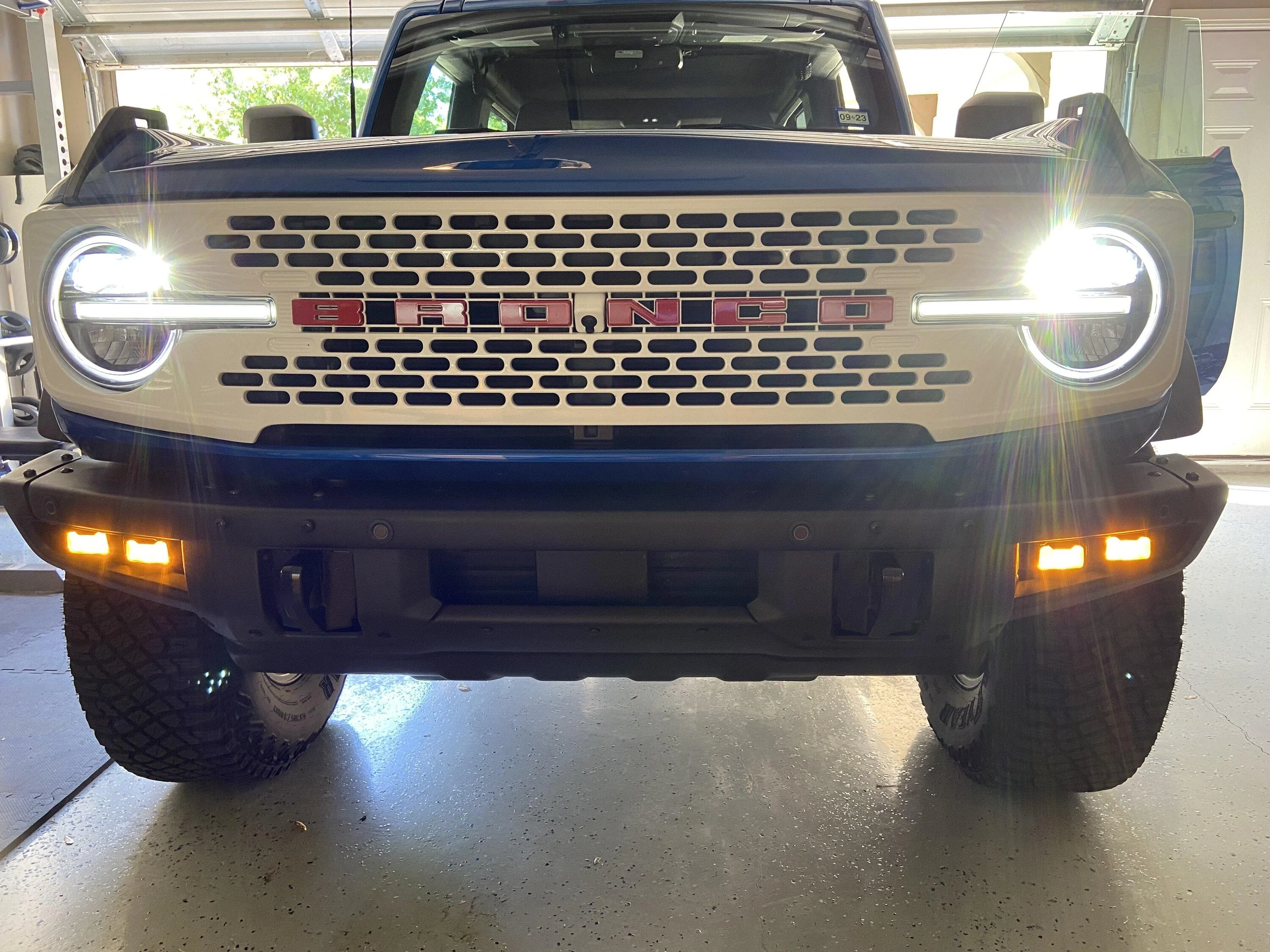 Ford Bronco Post Your Custom Bronco Grille! IMG_3109