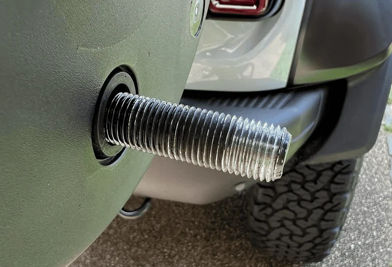 Ford Bronco PSA: Beware of paint on spare tire wheel bolts of the Bronco Raptor 1683309734896
