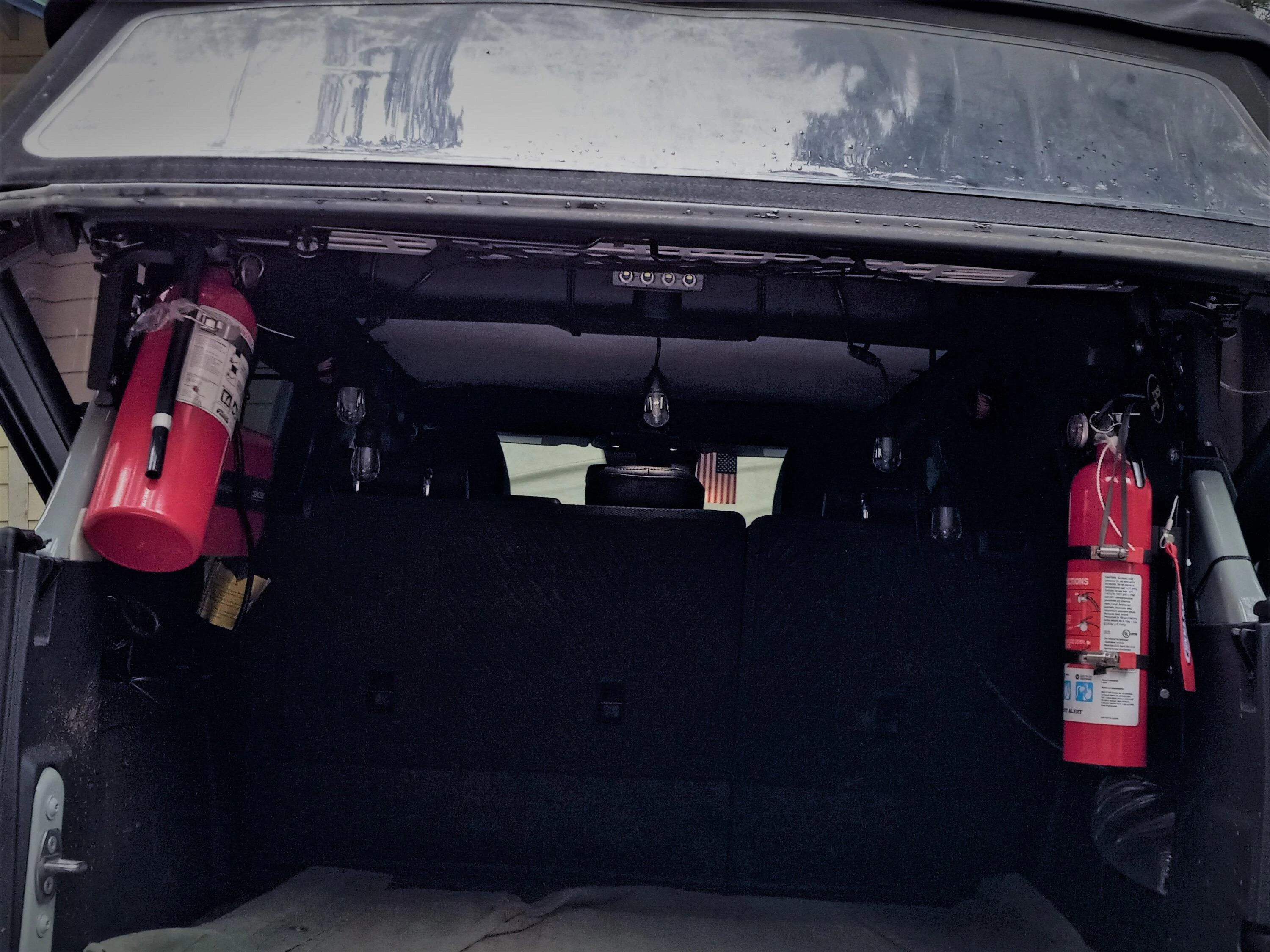 Ford Bronco Fire extinguisher recommendations? Rear mounted options? fire ext.dos.b.2