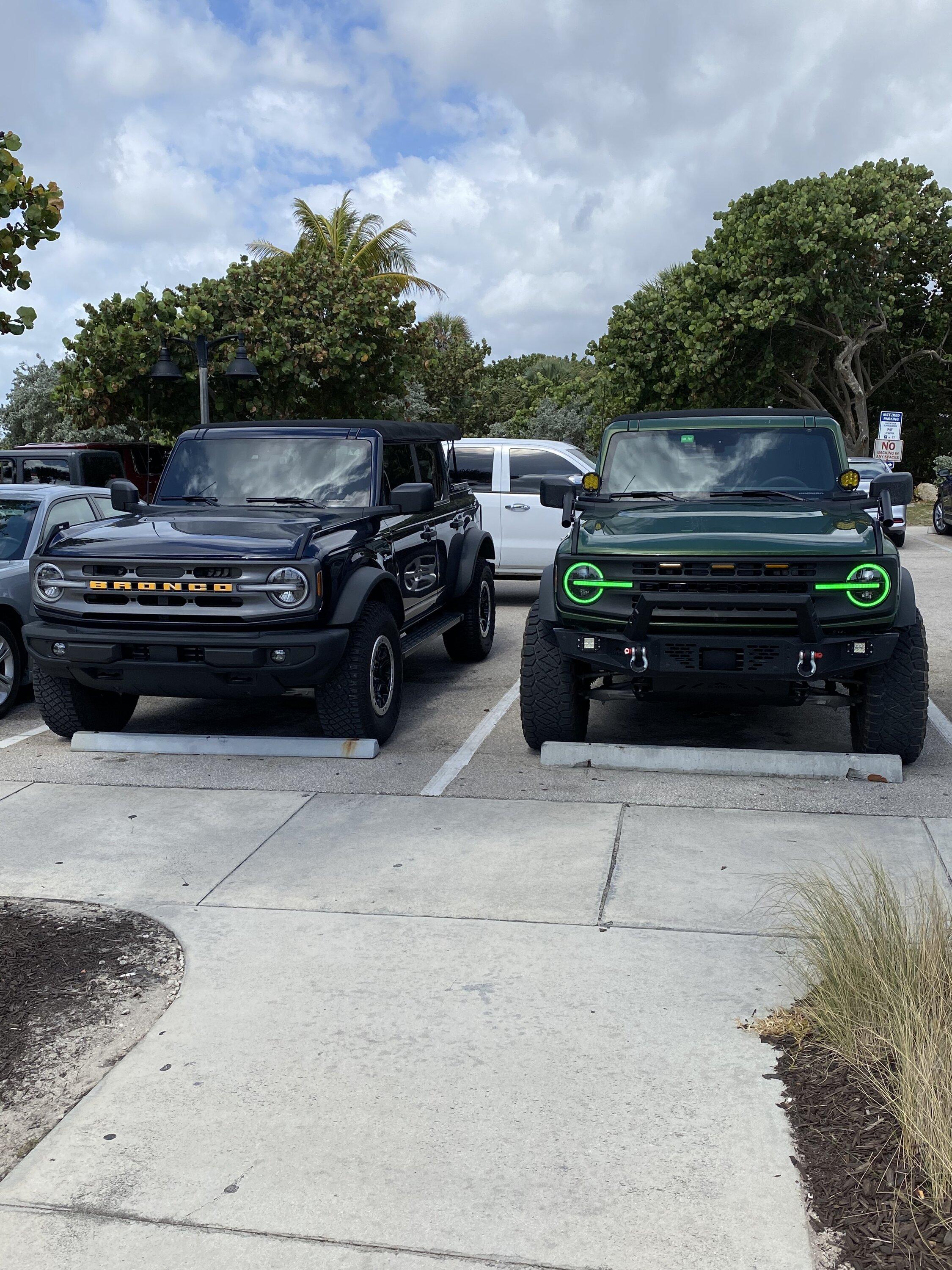 Ford Bronco Bennys on the beach DAAFD0F5-1AED-4BC1-B5C9-88E951ADC31B