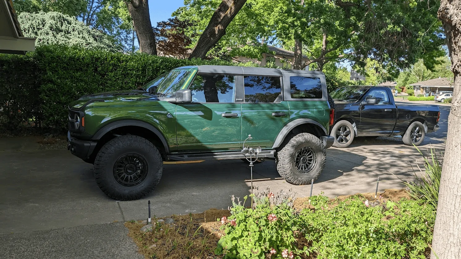 Ford Bronco Snacktime's Broken Bronco Build 1683558665357