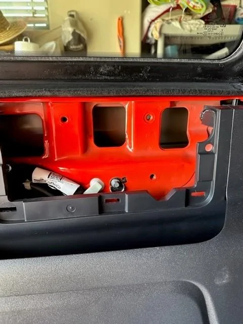Ford Bronco Hardtop to soft top bracket. Cargo HOld spot for Soft top bracket