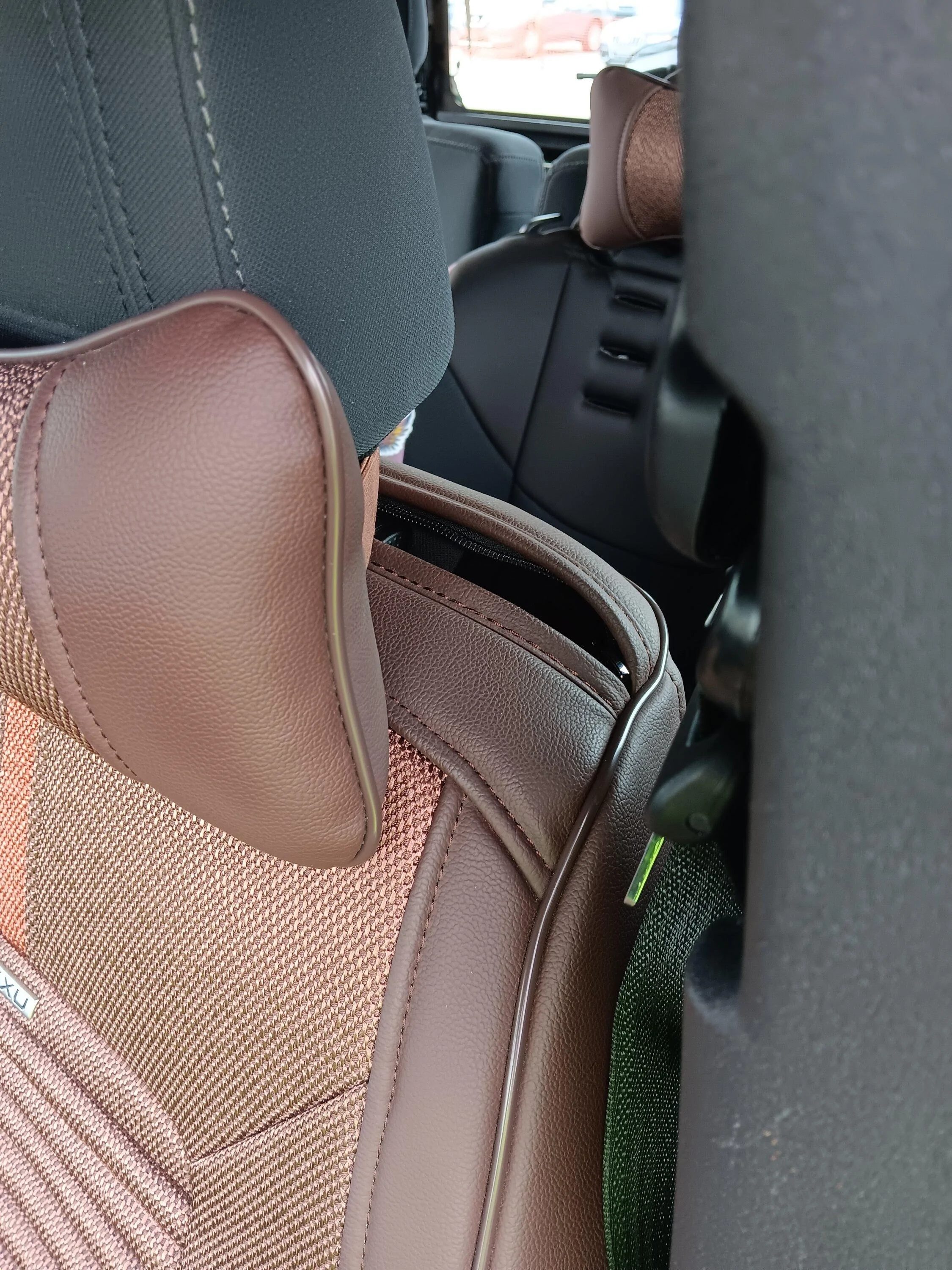 Ford Bronco Installing the RedLineGoods Center Console Wrap 20230508_091454