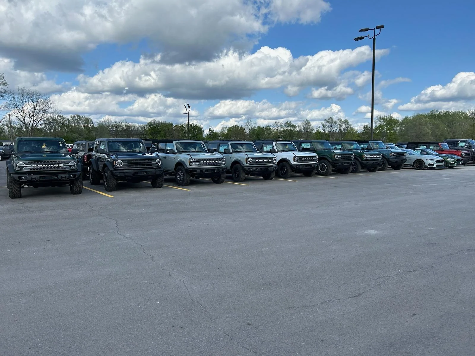 Ford Bronco CALLING ALL GRANGTOBER ORDER PLACERS 705275599