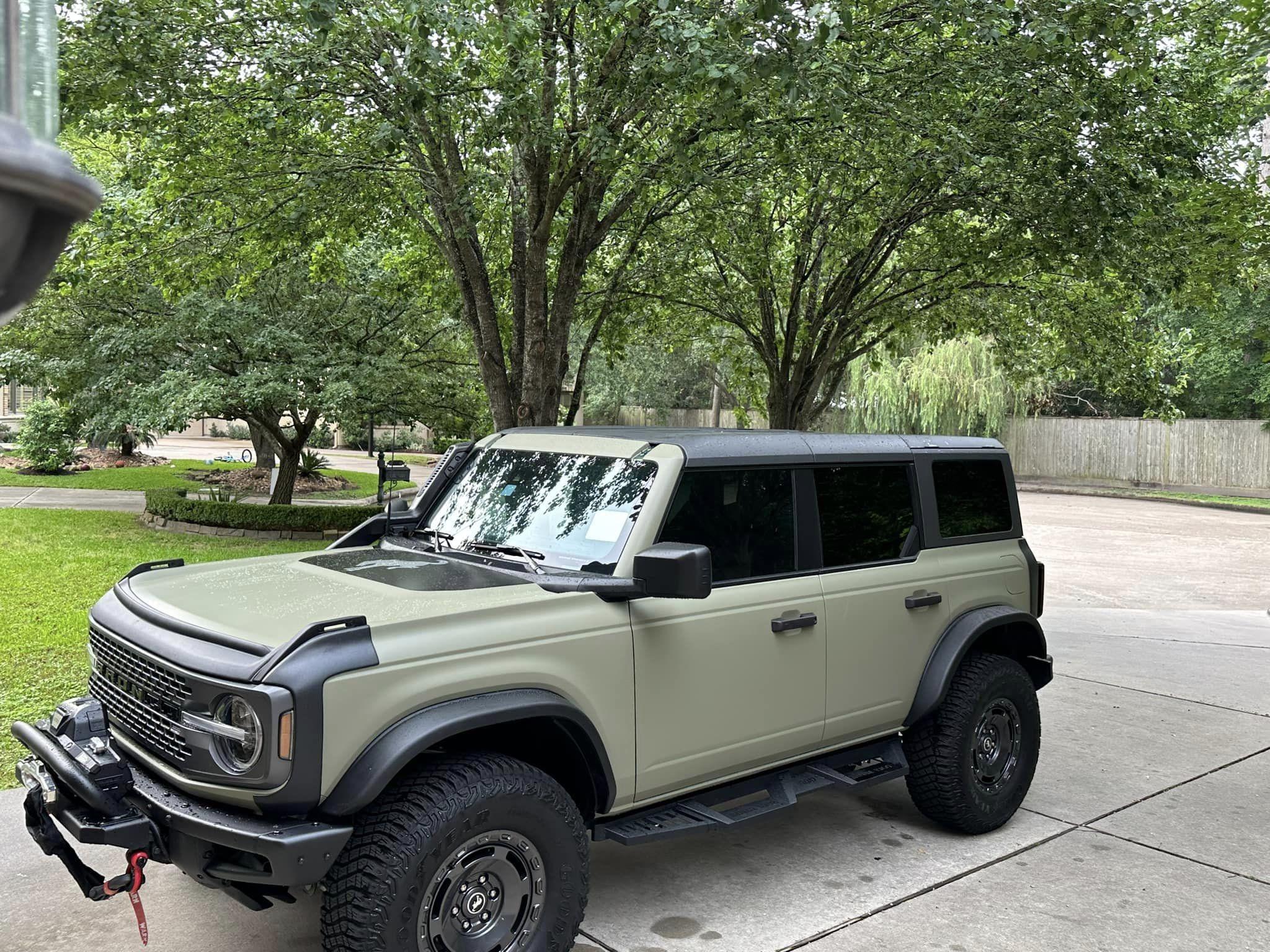 Ford Bronco Matte Khaki Green wrap Bronco Everglades looks awesome 342700628_989341422413253_6090484890929666661_n