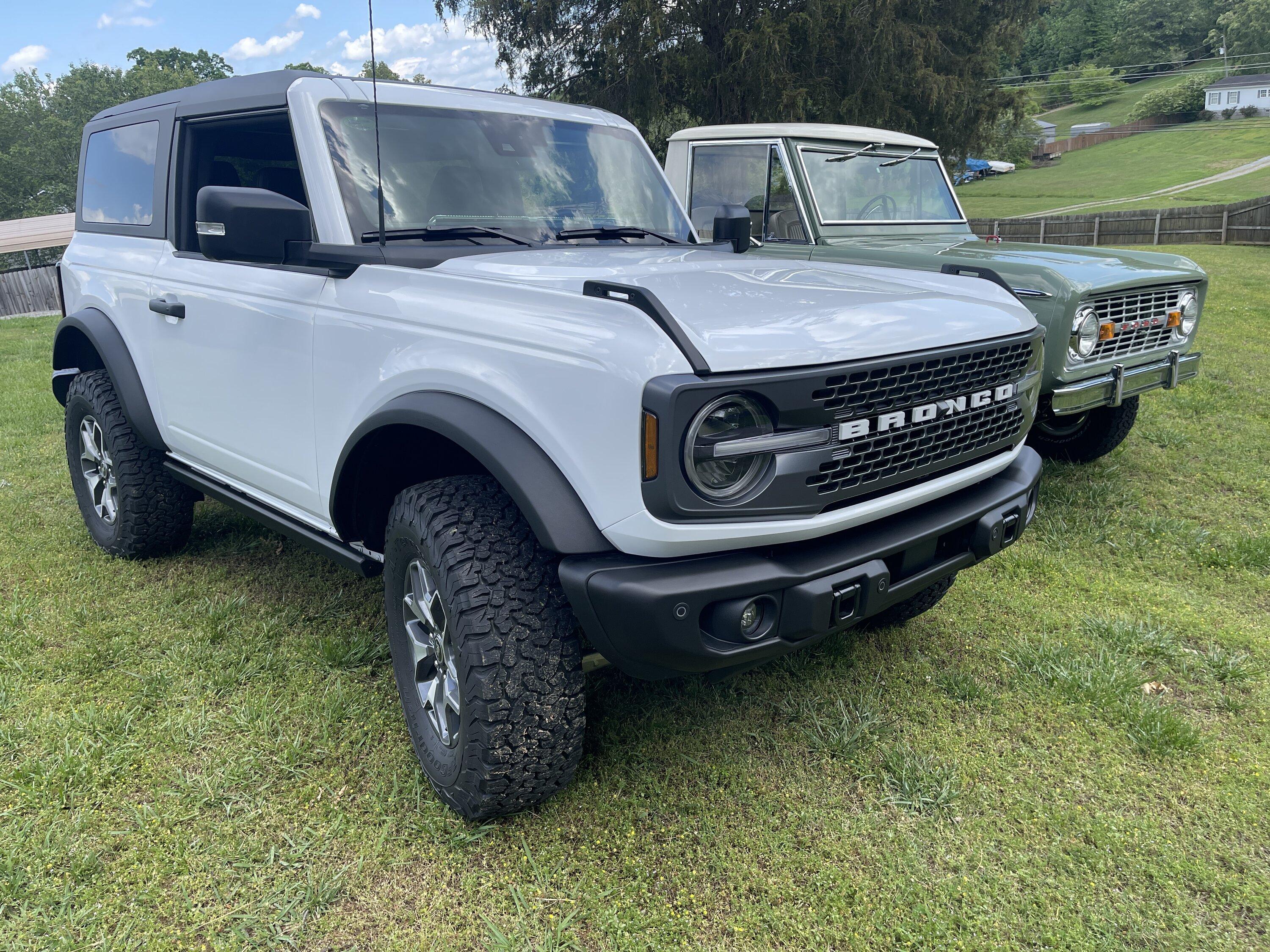 Ford Bronco Having a problem… Deciding which Bronco to DRIVE IMG_3969