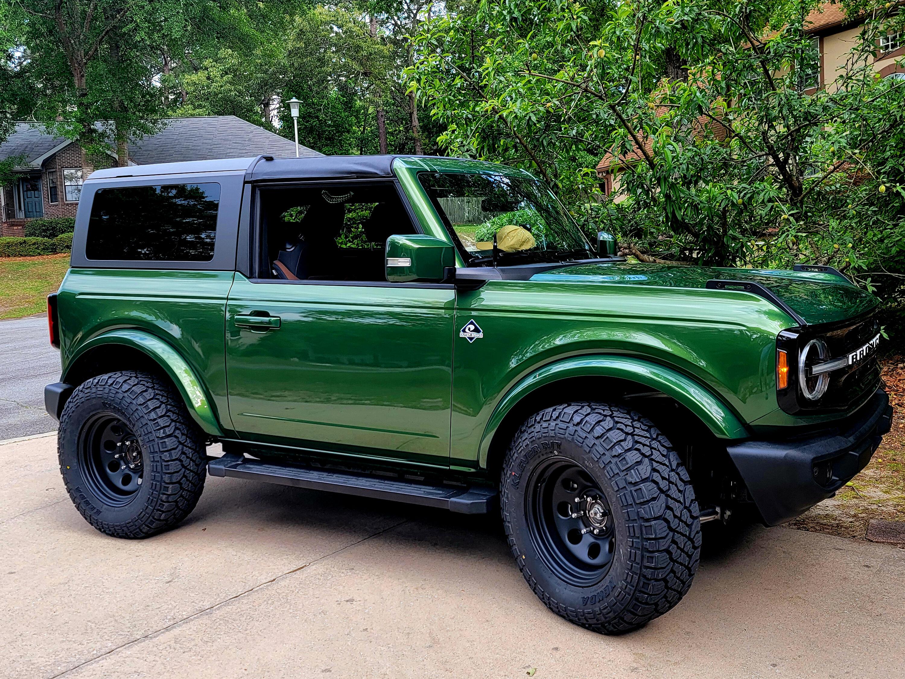 Ford Bronco Mall crawler on 40s 20230426_174131