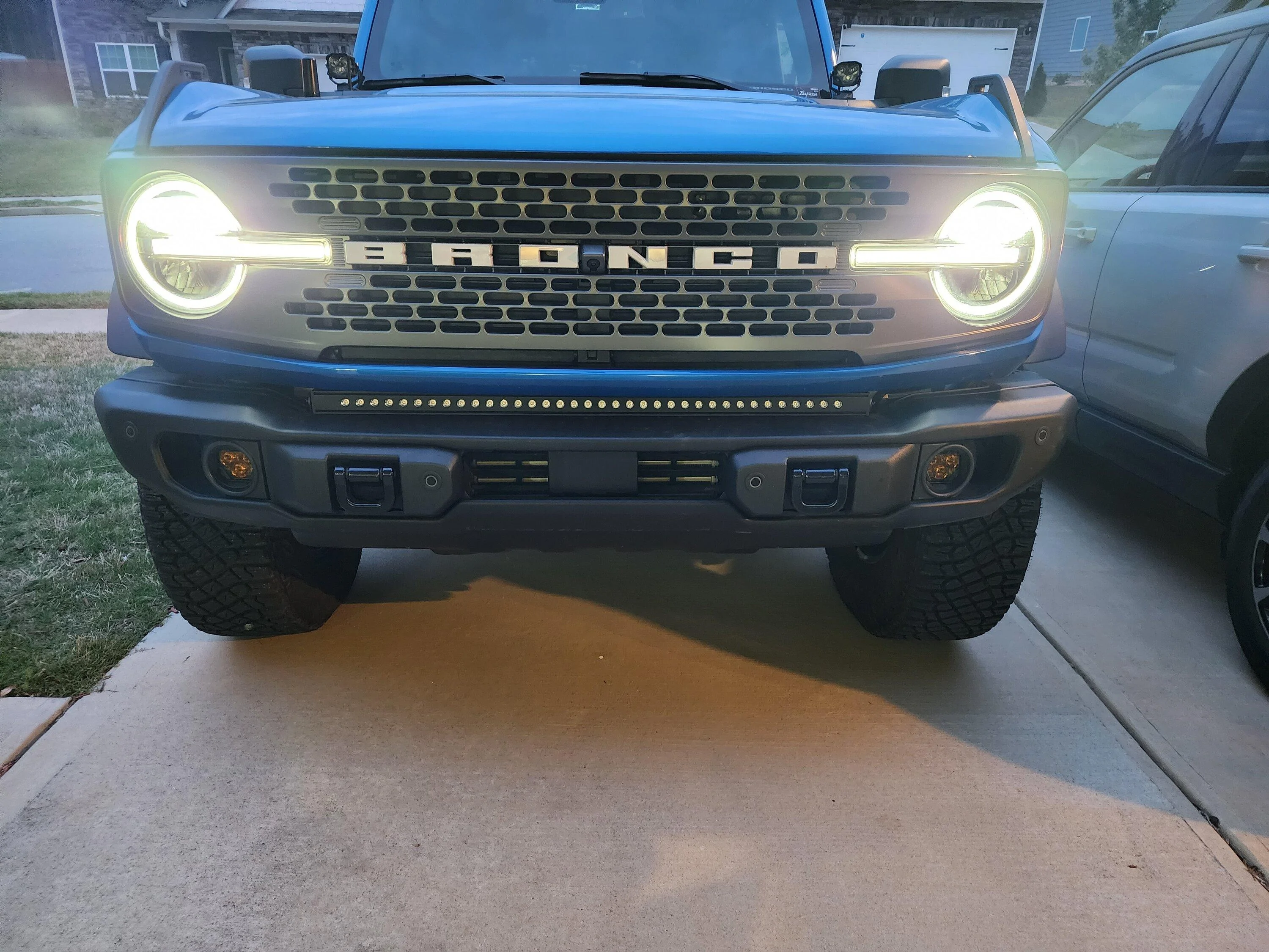 Ford Bronco Post your M&R Lights here 20230423_202245