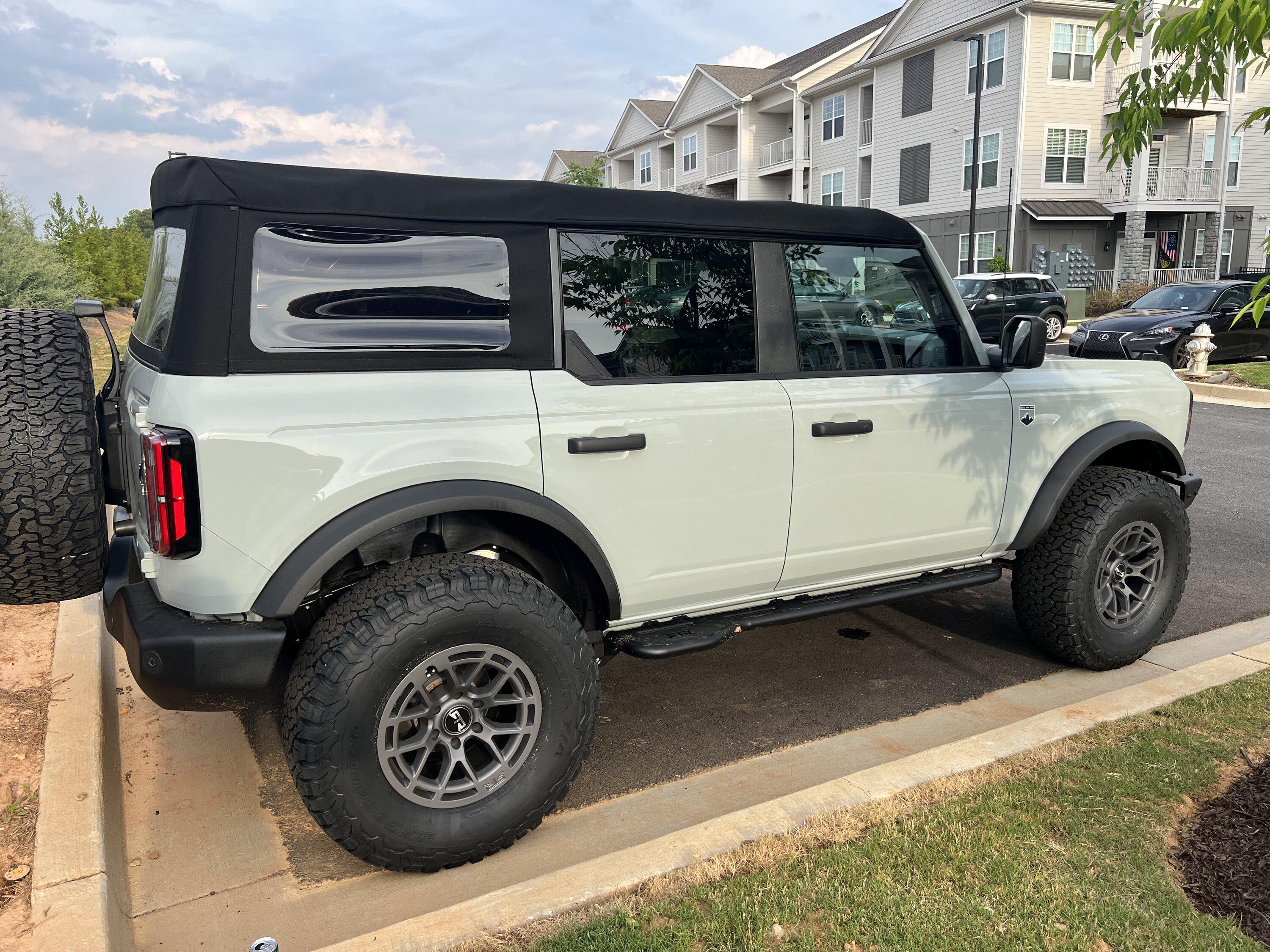 Ford Bronco 2022 Ford Bronco Big Bend 9A25A1BD-7E05-4FE3-8465-165085182C51
