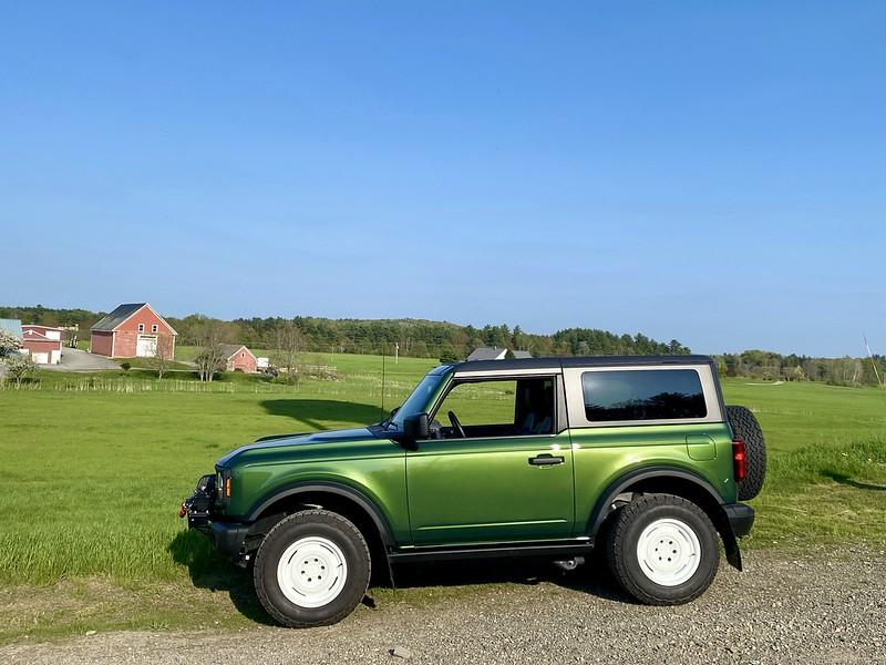 Ford Bronco ERUPTION GREEN Bronco Club F51493B2-F2C6-4759-BD8D-3163039EE2AC_1_201_a-L