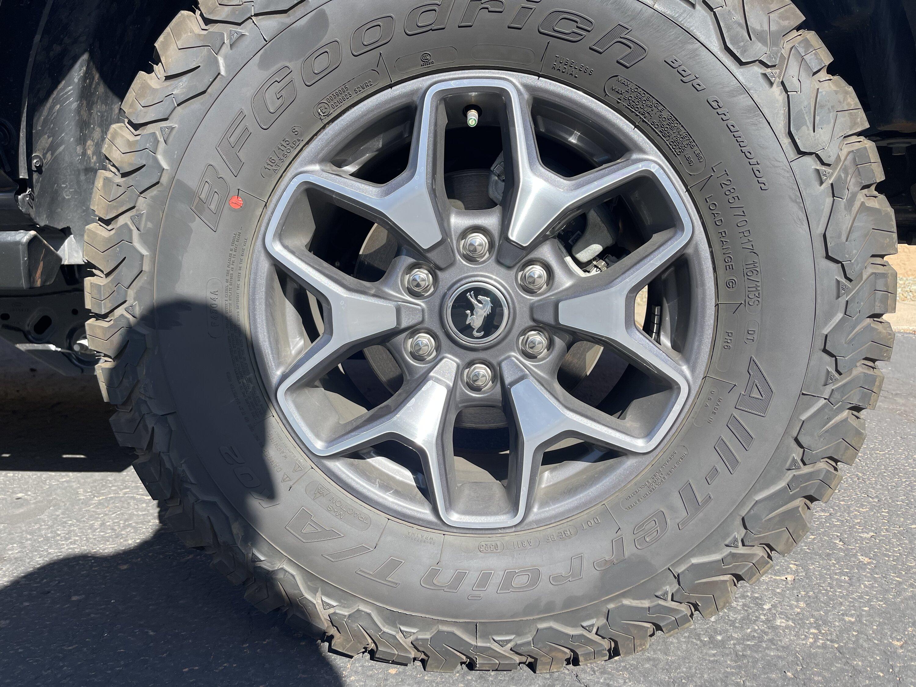 Ford Bronco Wheels and tires 9C470D7D-582E-406C-BA79-766420D88DC8